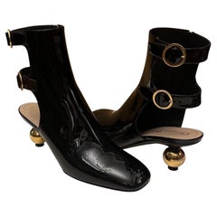 Christian Dior FW 24 D-Idole Stivali con cinturino alla caviglia in vernice nera