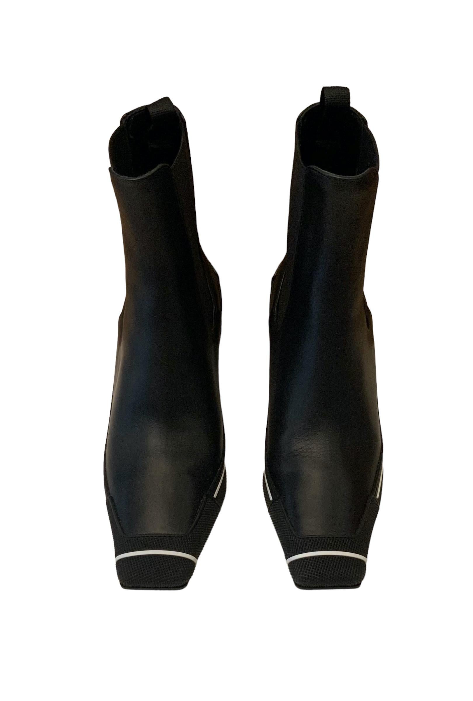 Christian Dior FW22 New D-Motion Schwarze Ankle Boots mit Absatz im Zustand „Hervorragend“ im Angebot in Geneva, CH