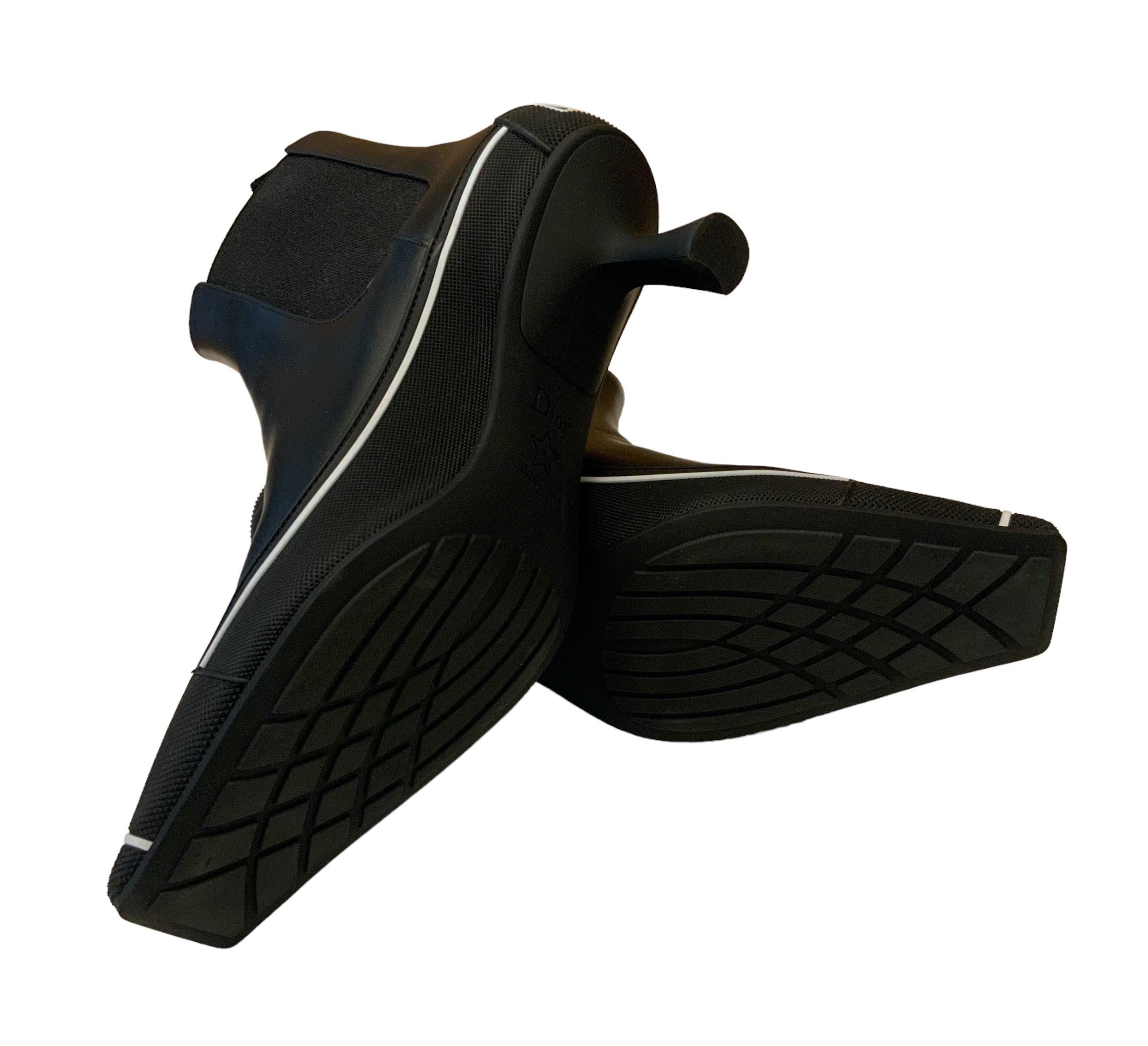 Christian Dior FW22 New D-Motion Schwarze Ankle Boots mit Absatz im Angebot 2