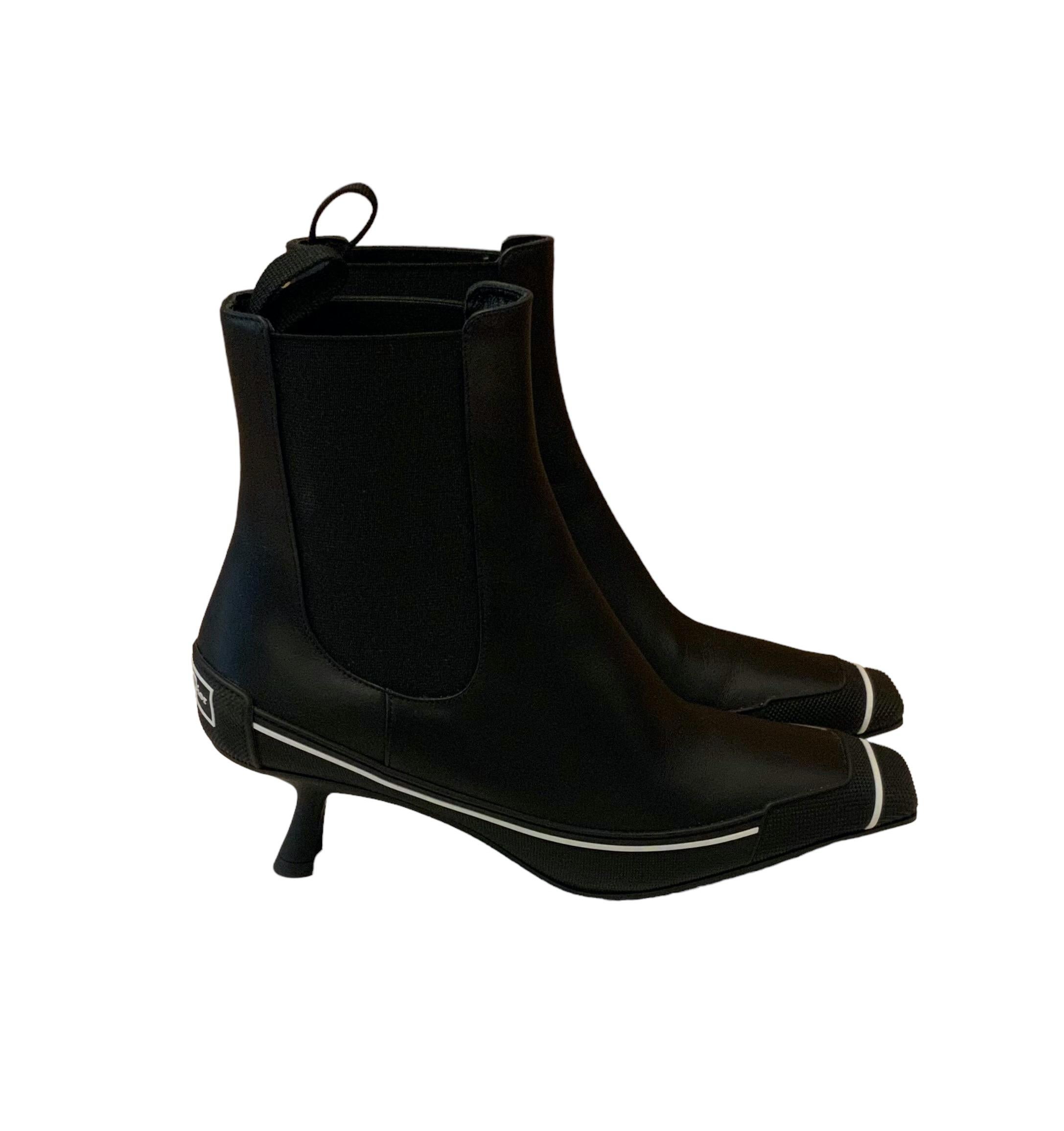 Christian Dior FW22 New D-Motion Schwarze Ankle Boots mit Absatz im Angebot 4
