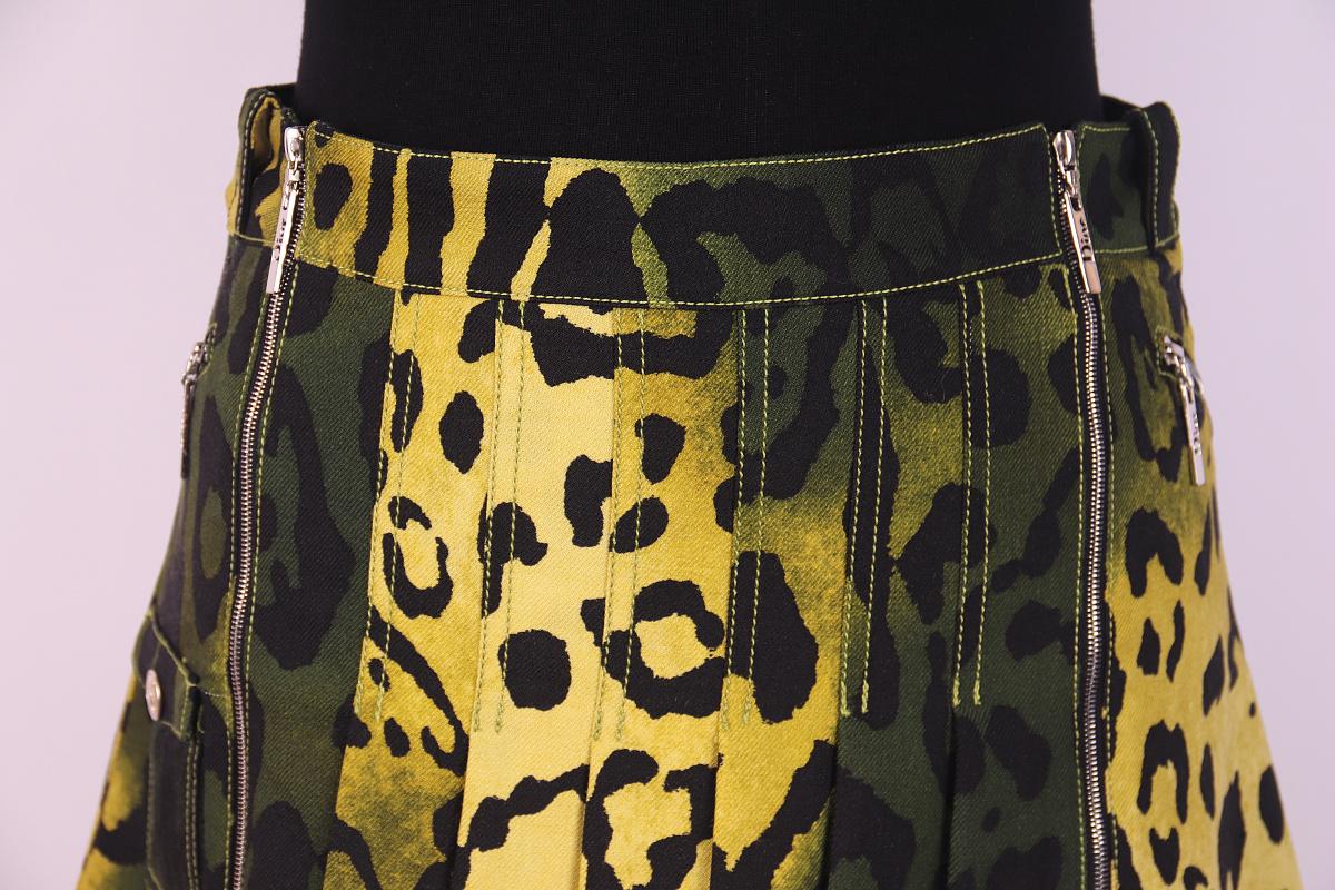 Christian Dior Galliano 2004 jupe en laine et soie en vente 3
