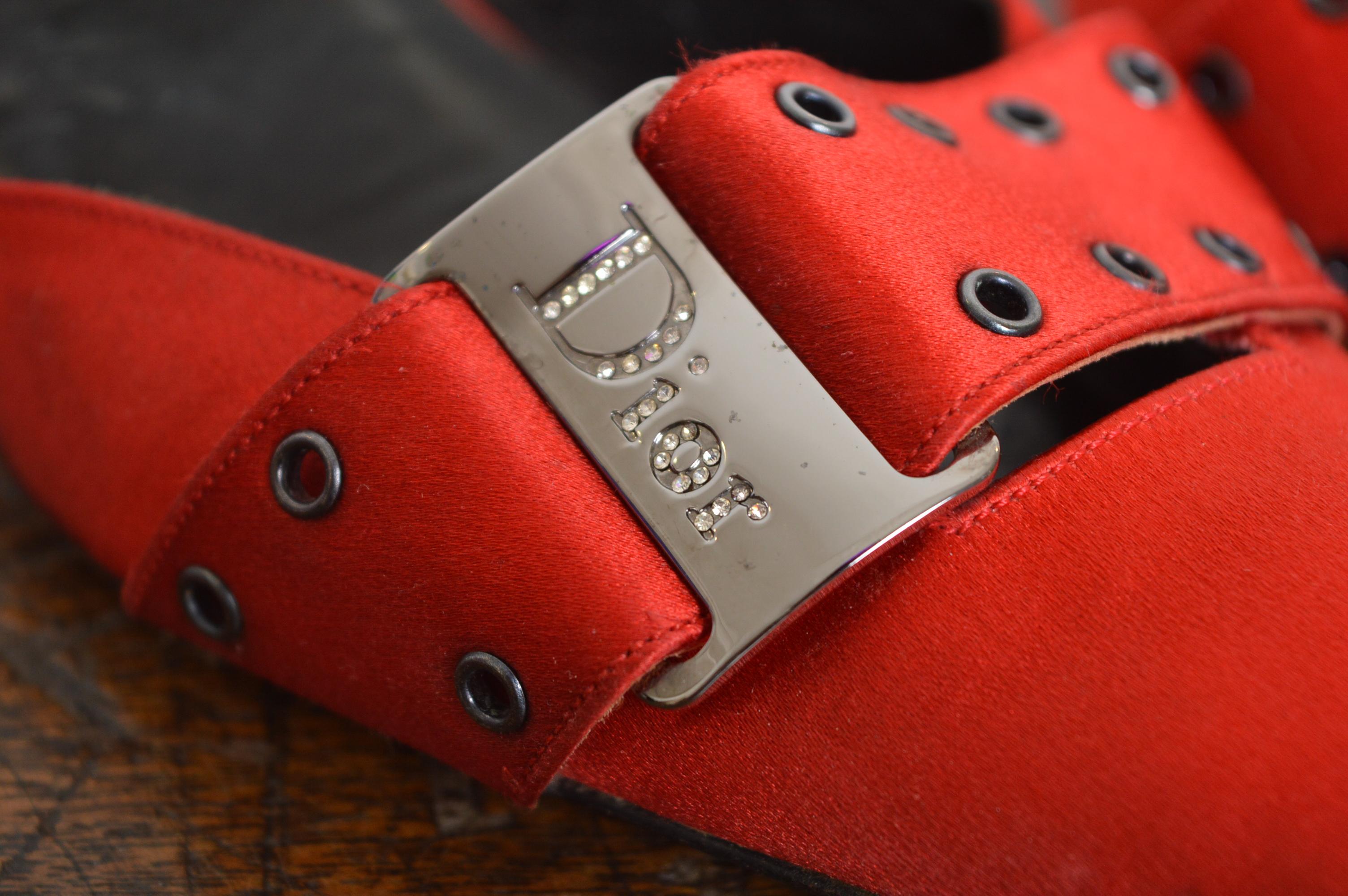 Christian Dior Galliano Ruby red satin jewel tone pointed buckle Kitten Heels In Fair Condition For Sale In Sheffield, GB