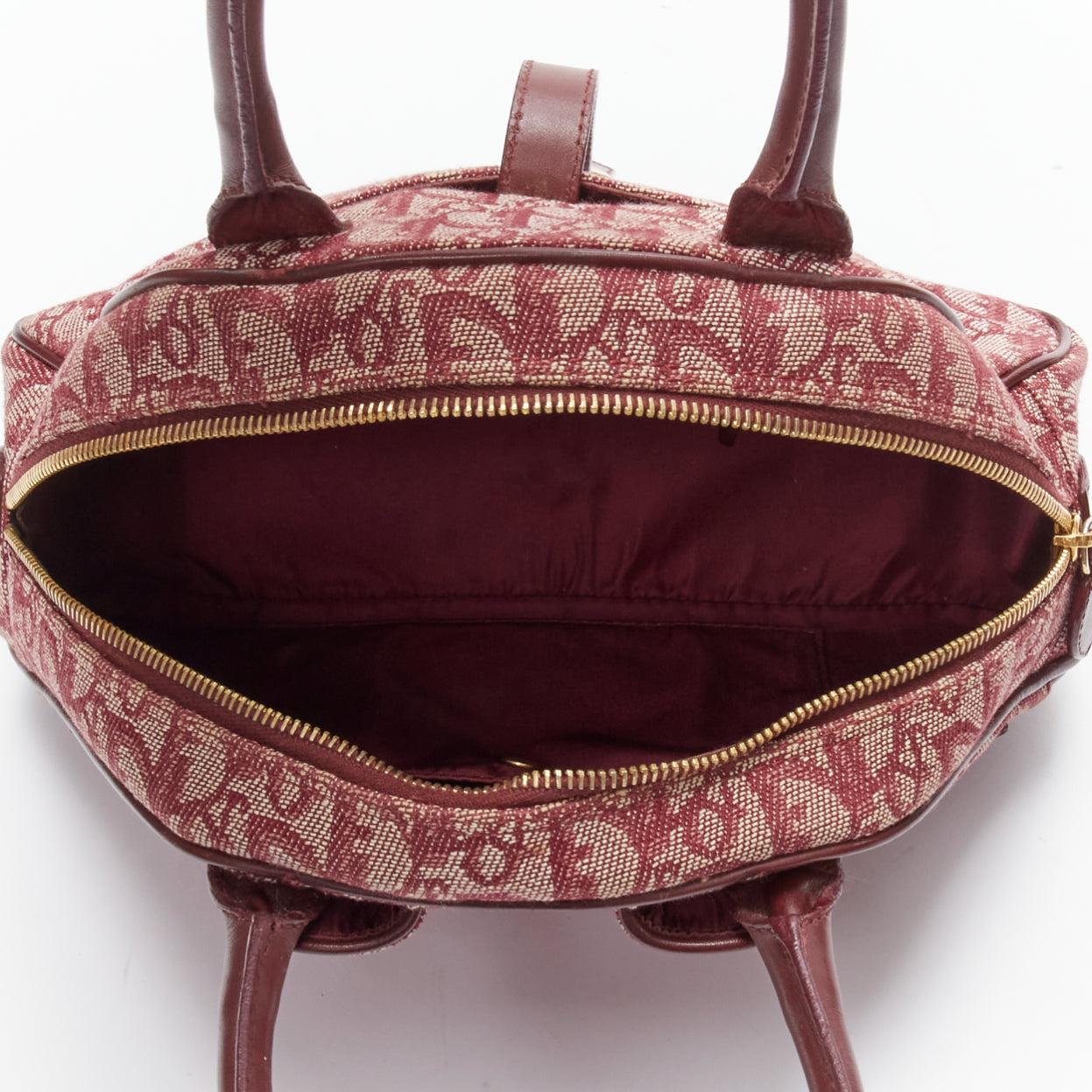 CHRISTIAN DIOR Galliano Vintage Double Saddle Trotter red monogram bag en vente 4