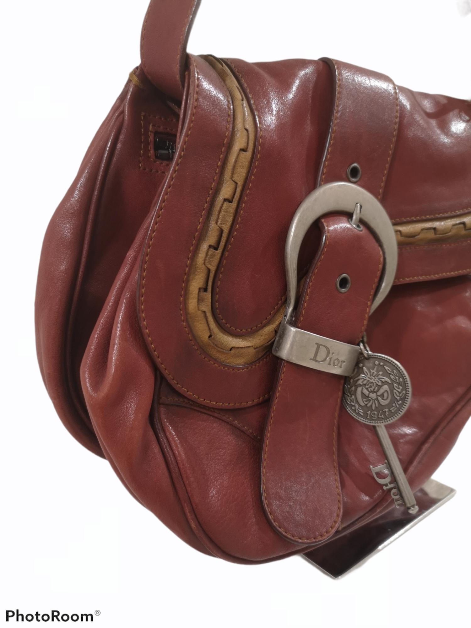 Christian Dior Borsa a spalla Gaucho in pelle bordeaux In condizioni buone a Capri, IT