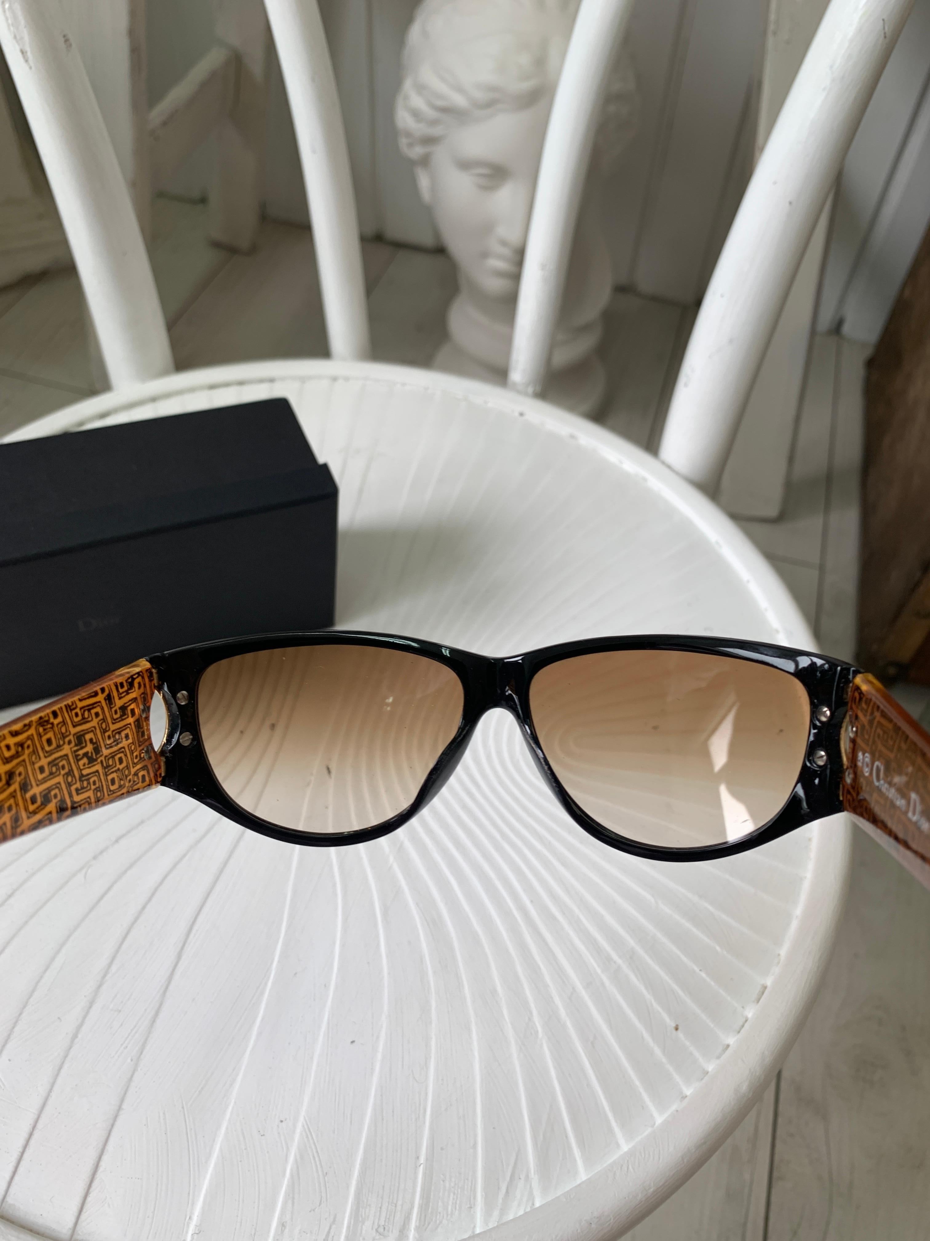 Christian Dior & Gianfranco Ferre Black and Gold Houndstooth Sunglasses For Sale 6