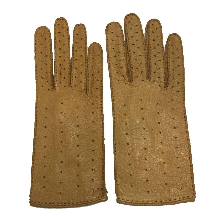 CHRISTIAN DIOR Gloves in Dark Beige Perforated Peccary Leather Size 8
