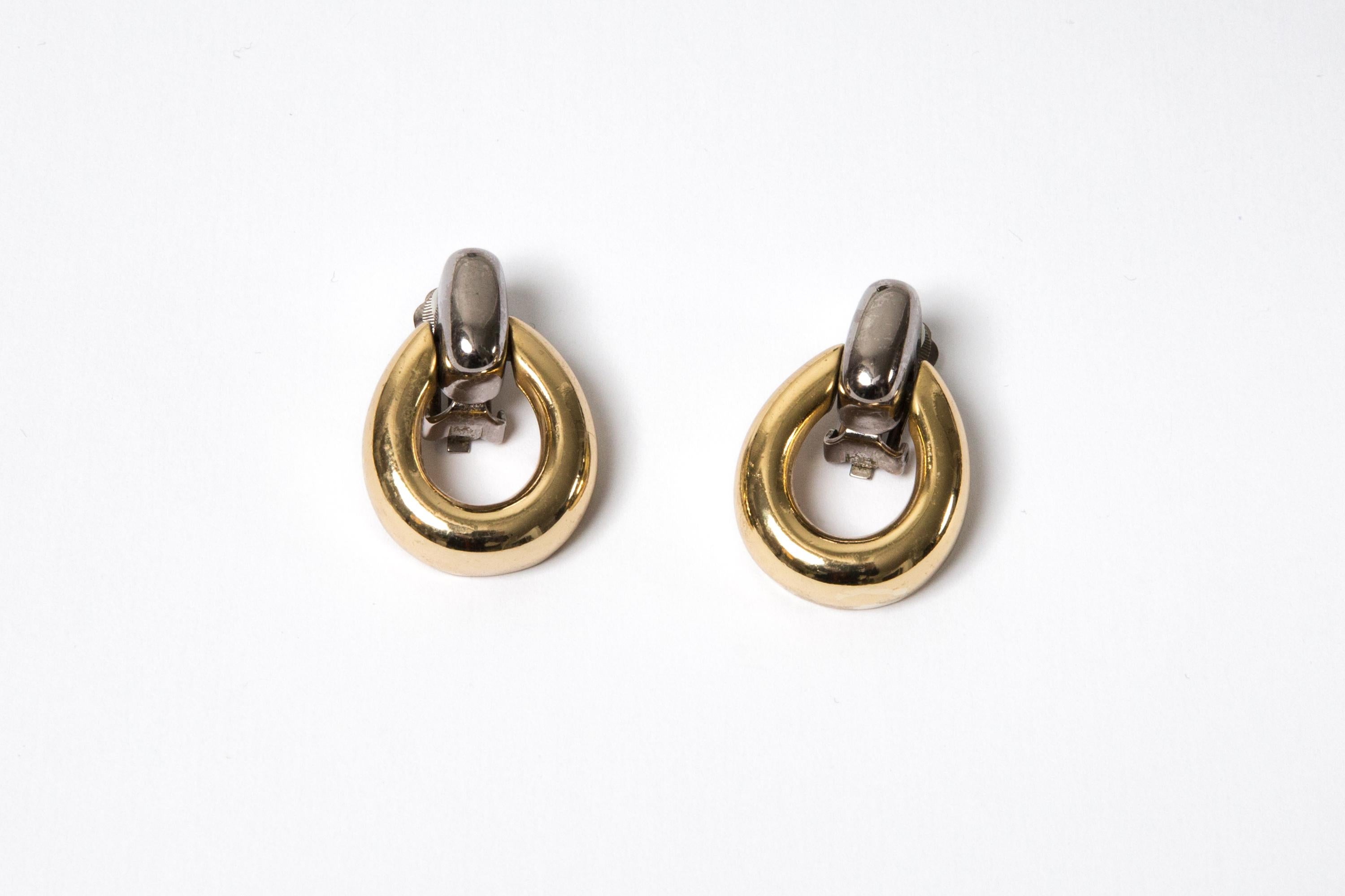 Orecchini a clip Christian Dior in oro e argento in vendita 3