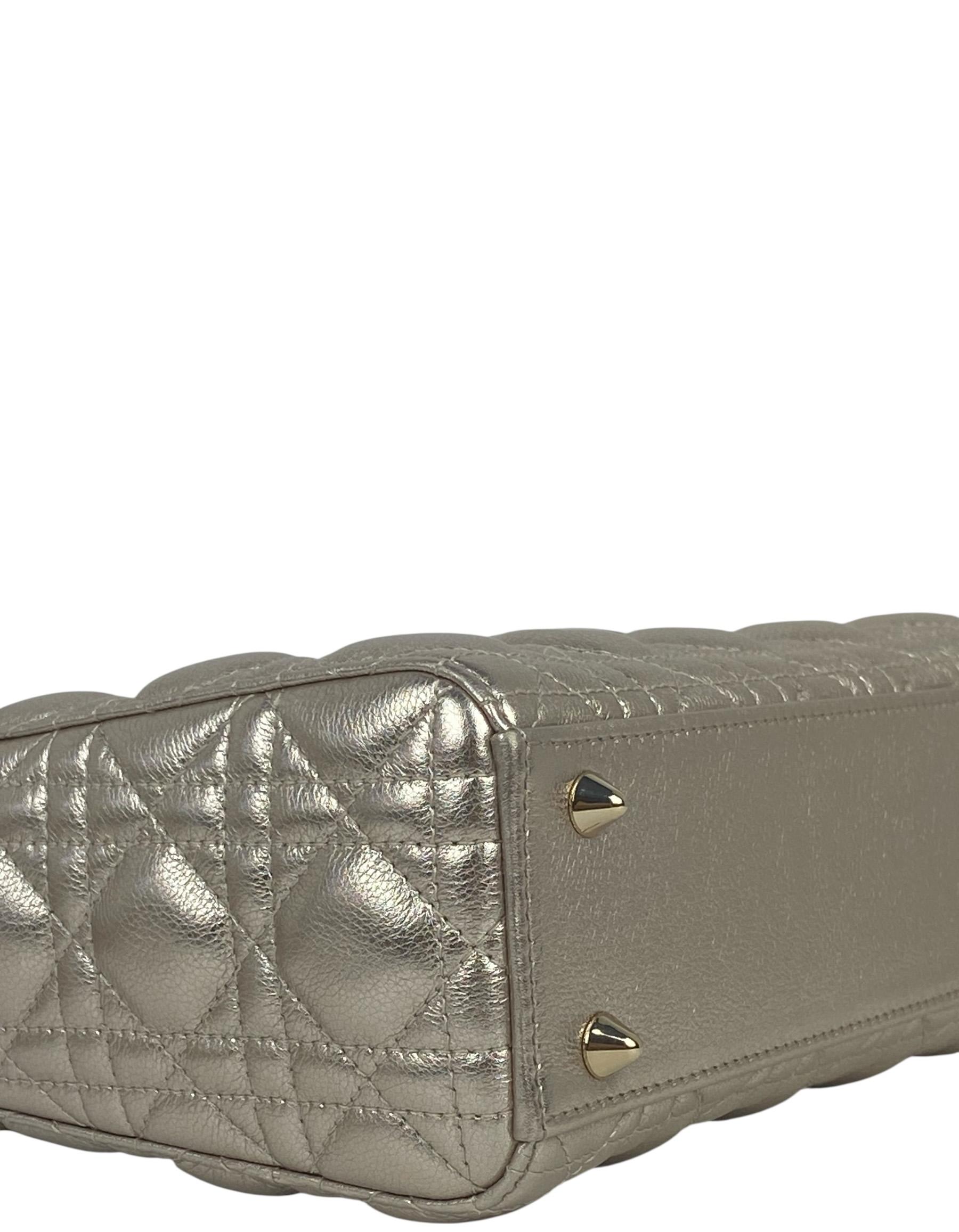 Christian Dior Borsa Cannage in pelle oro trapuntata My ABCDior Piccola Lady Dior in vendita 1