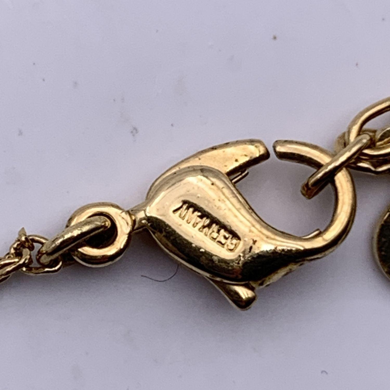 Christian Dior - Collana a catena con ciondolo piccolo in metallo dorato con logo CD in vendita 5