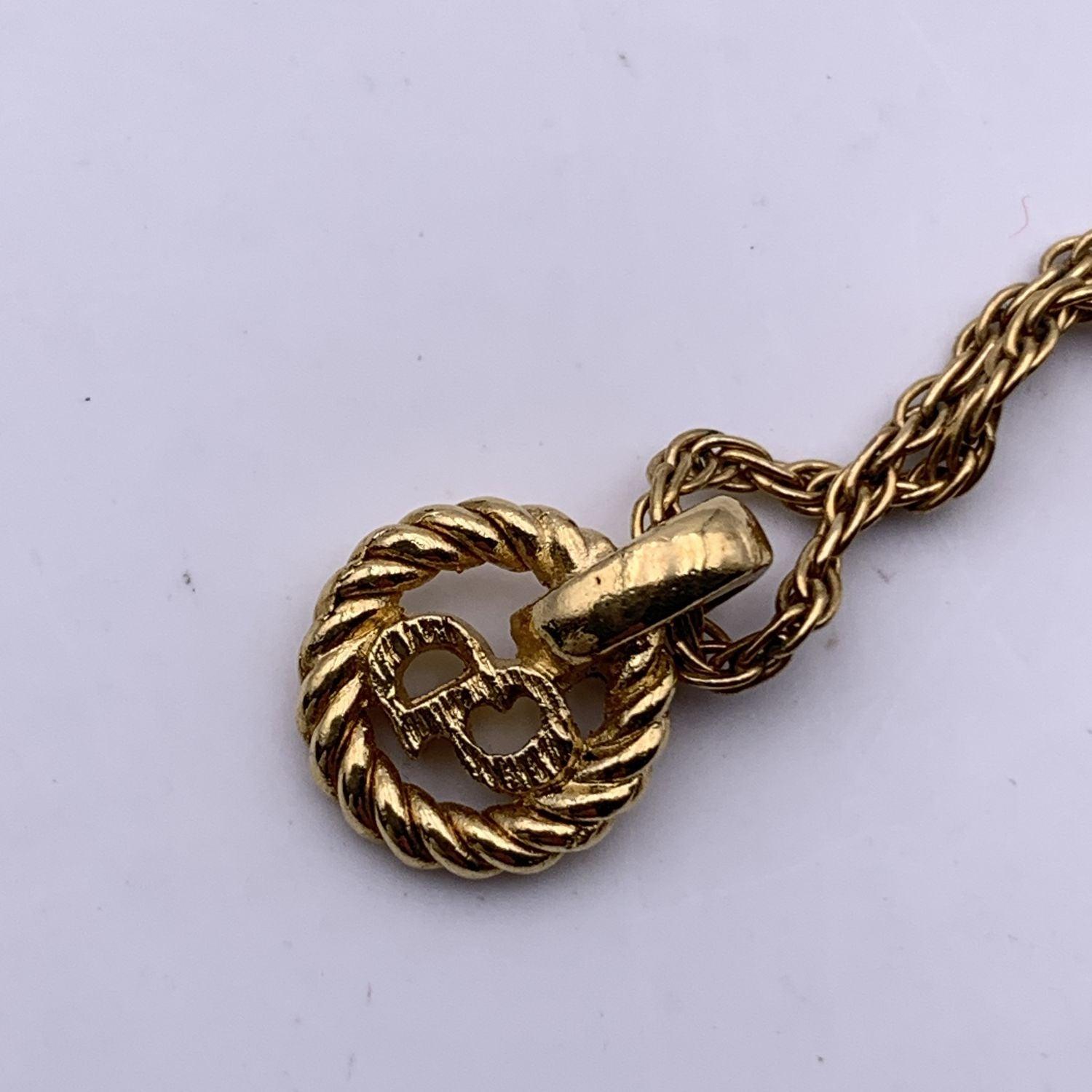 Christian Dior - Collana a catena con ciondolo piccolo in metallo dorato con logo CD in vendita 2