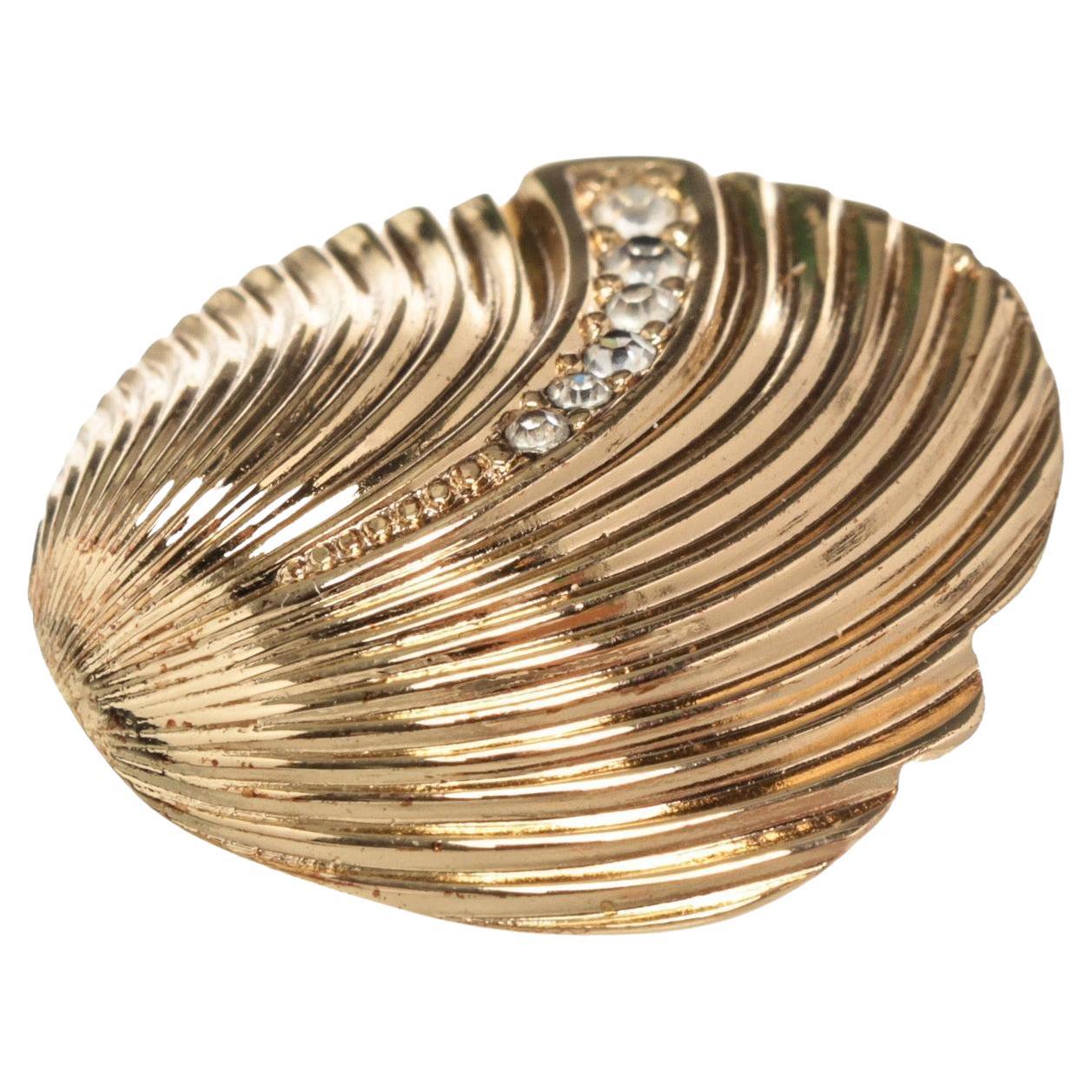 CHRISTIAN DIOR Heart and Arrow Brooch For Sale at 1stDibs