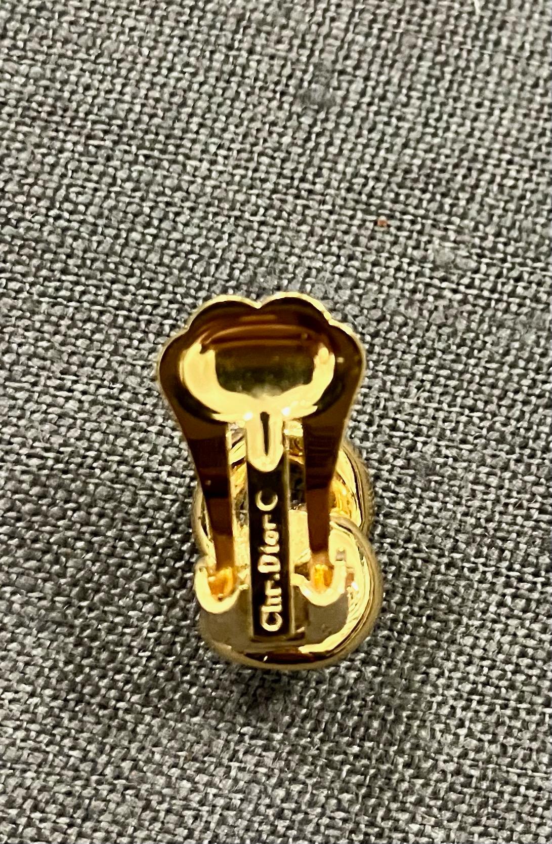 Women's Christian Dior Gold Tone Chain-Link Clip-On Earrings For Sale