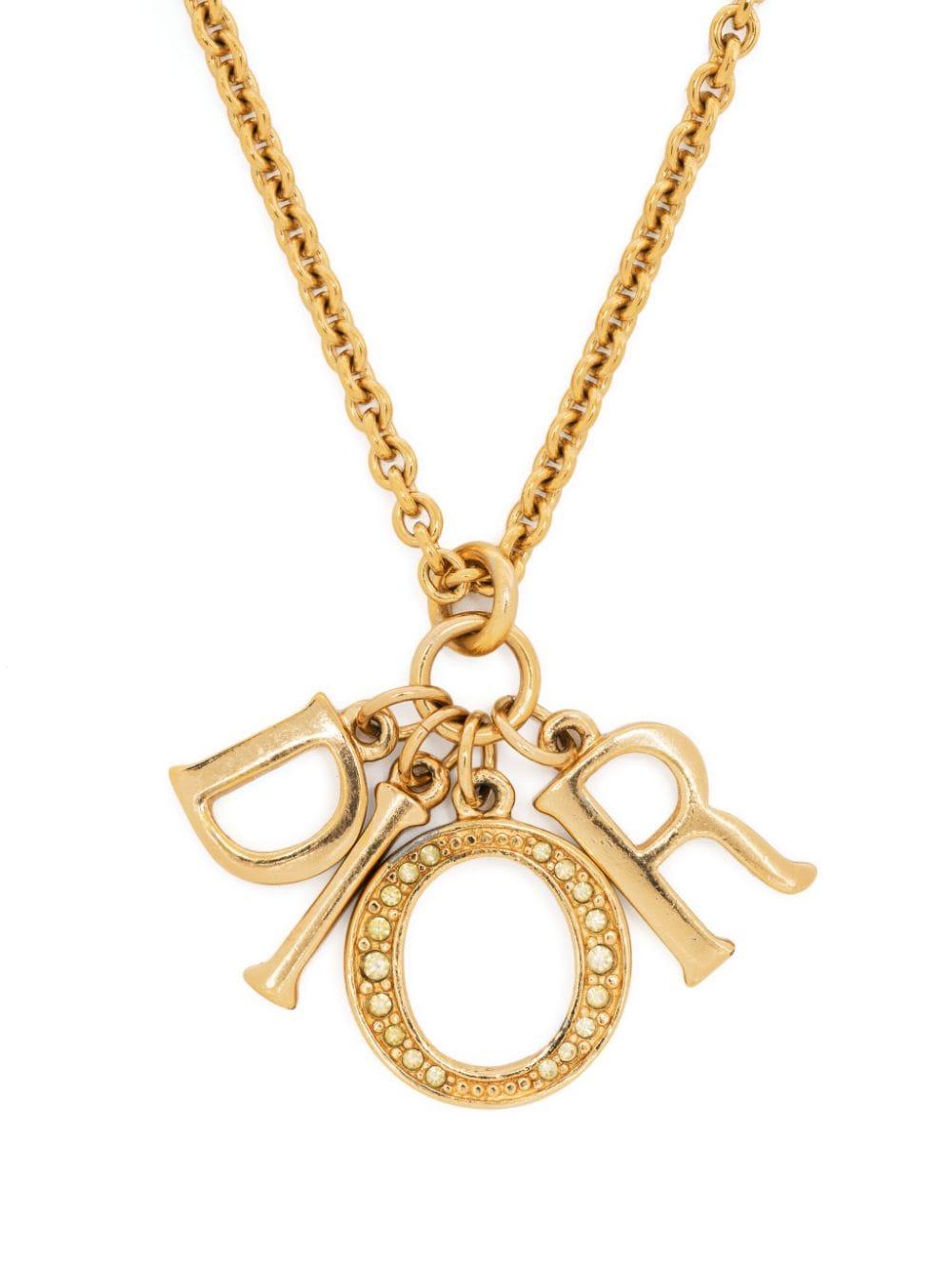 Christian Dior Goldfarbene Logo-Letters-Halskette mit Logo-Anhängern Damen im Angebot