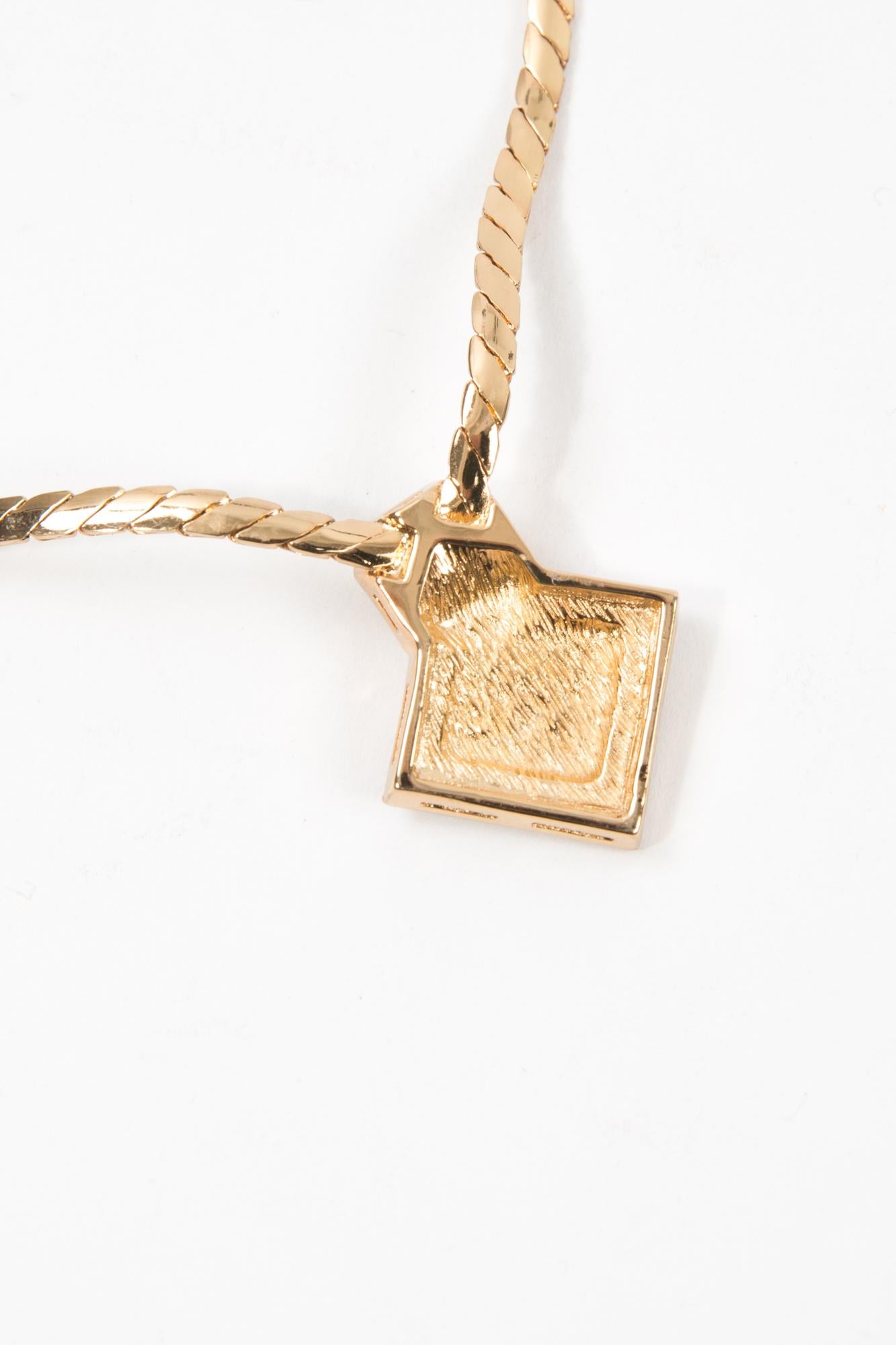 Christian Dior Gold-Tone Medal Necklace In Good Condition For Sale In Paris, FR