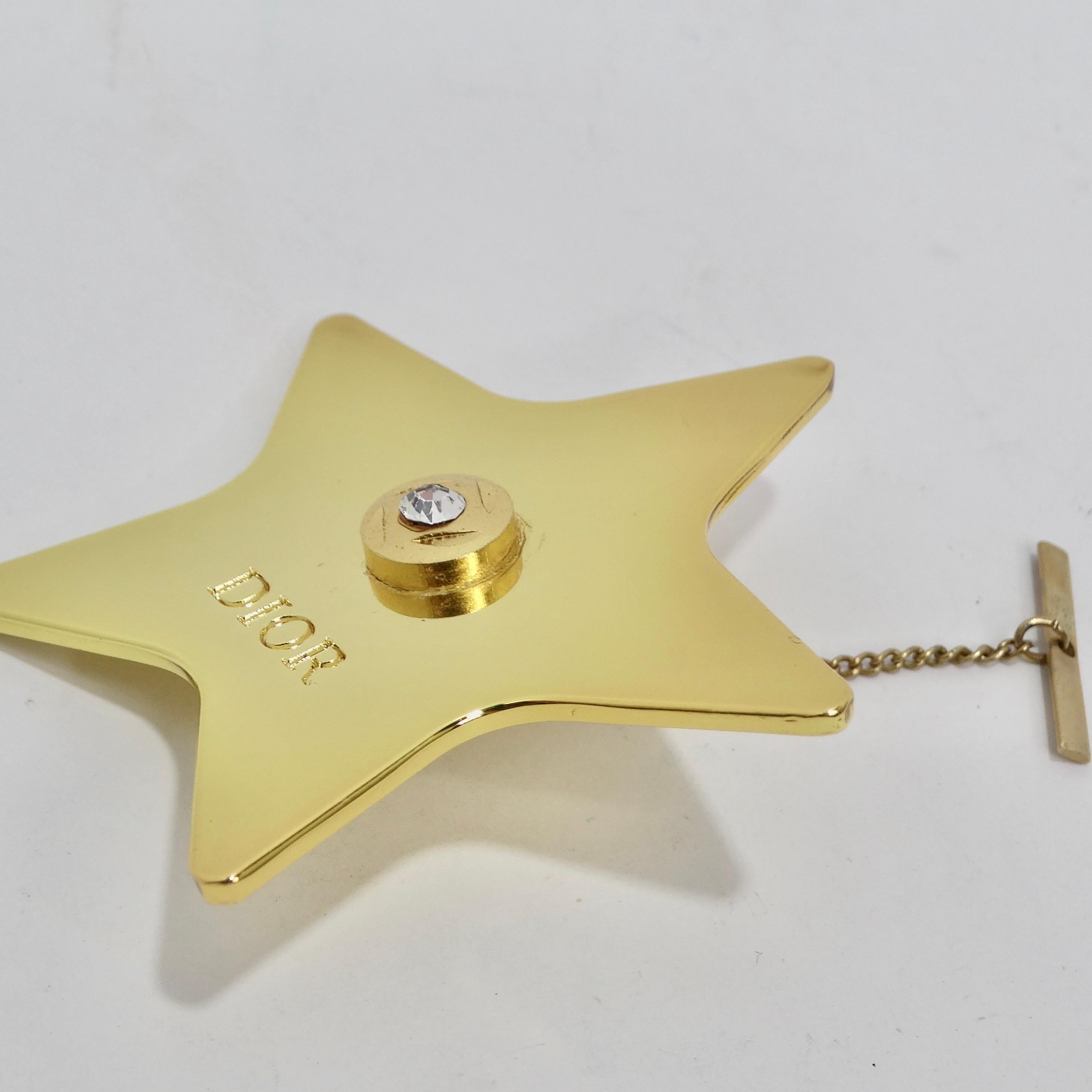 Christian Dior Goldfarbene Stern-Anstecknadel im Zustand „Hervorragend“ im Angebot in Scottsdale, AZ