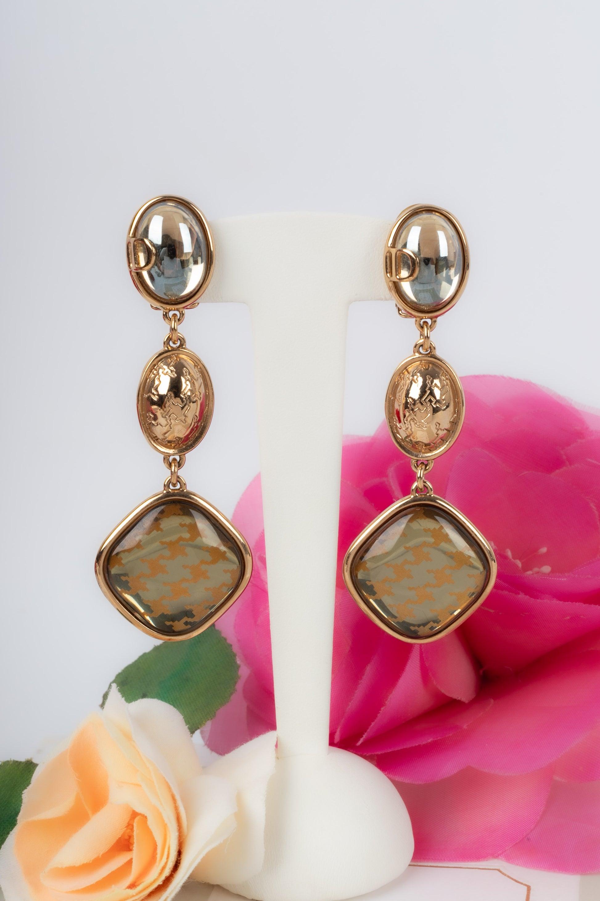 Christian Dior Golden Metal Clip-on Earrings with Resin and Glass Cabochons For Sale 2