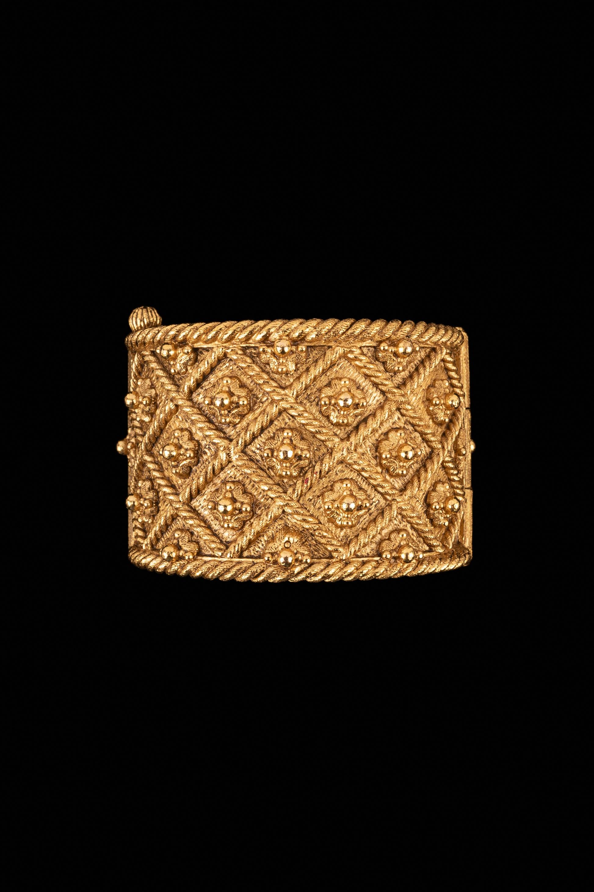 Christian Dior Golden Metal Cuff Bracelet 1