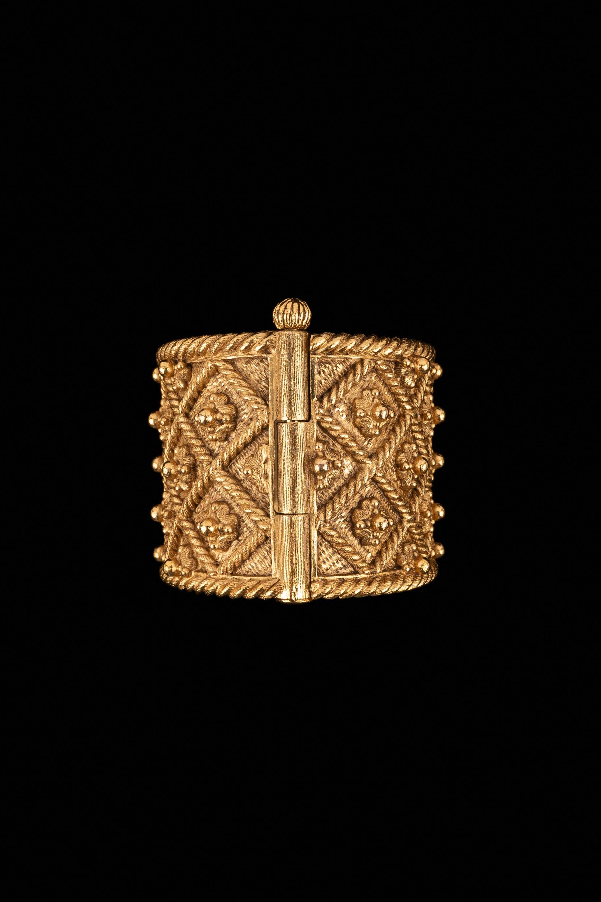 Christian Dior Golden Metal Cuff Bracelet 2