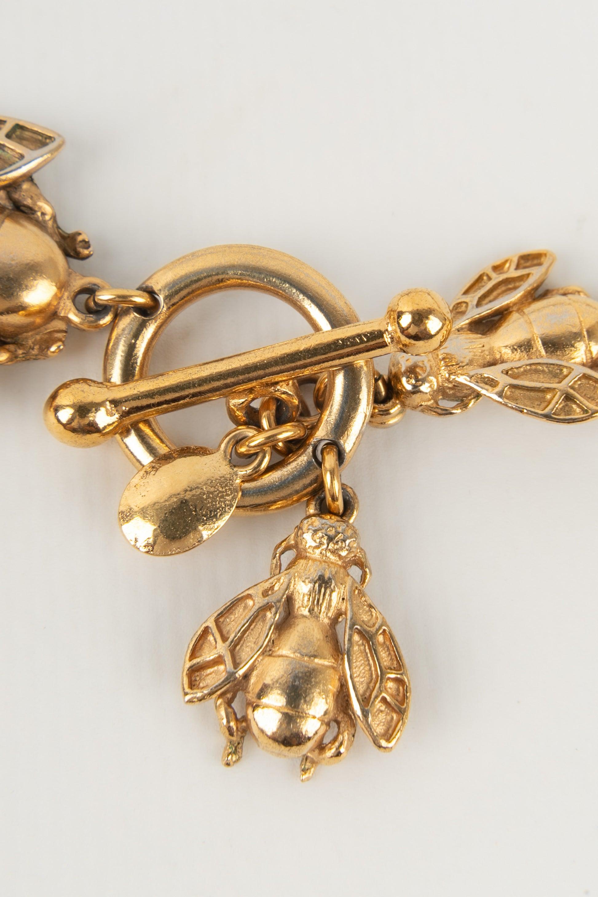 Christian Dior Golden Metal Short Bee Necklace In Good Condition In SAINT-OUEN-SUR-SEINE, FR