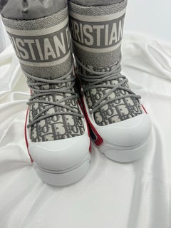 Christian Dior Stivali da neve alpini in grigio e bianco