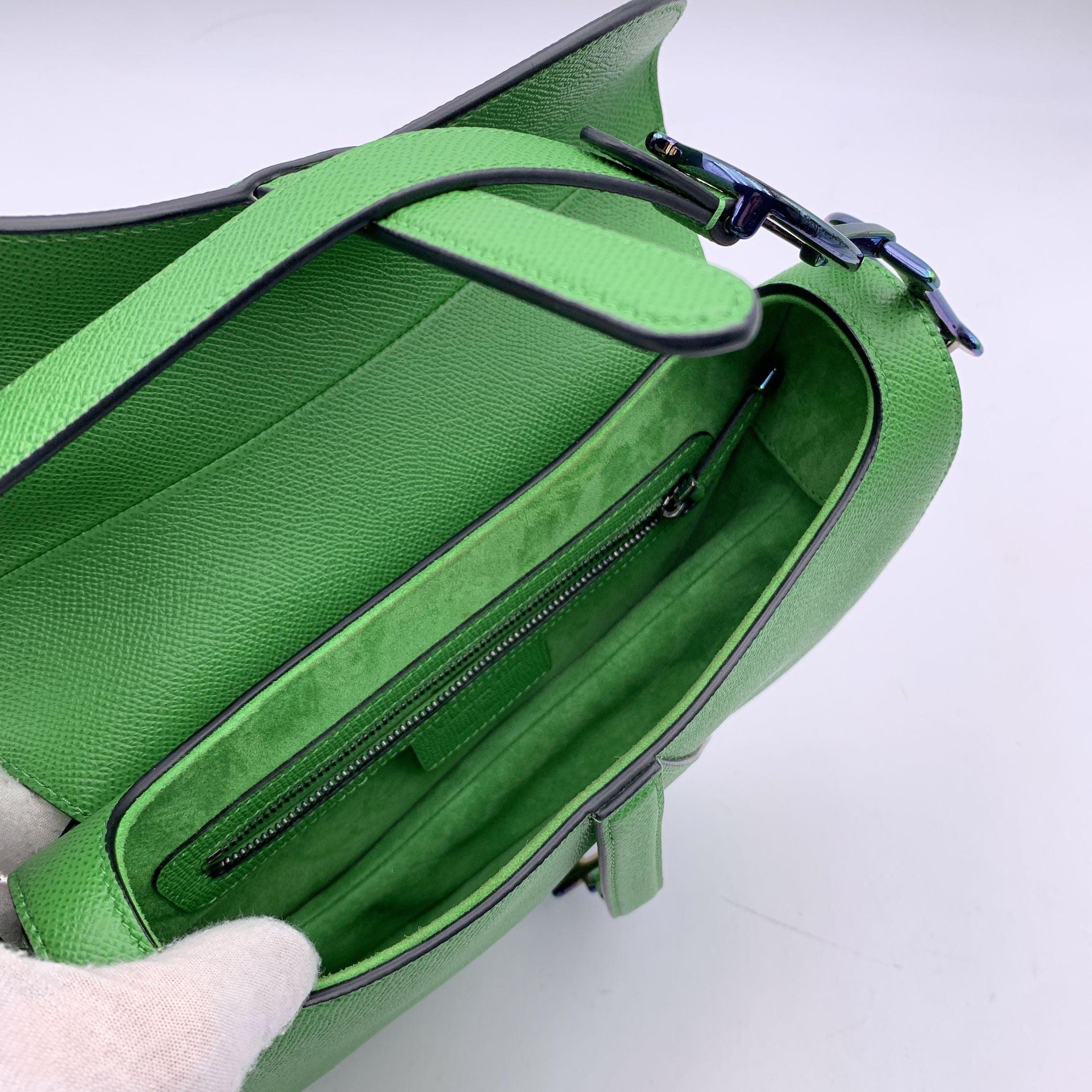 De las mujeres Christian Dior Bolso bandolera de piel verde con herrajes iridiscentes