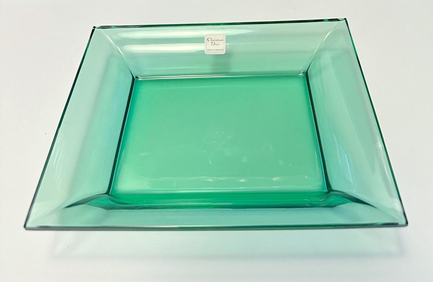 Christian Dior green rectangular lead glass crystal vide poche, change tray, pocket emptier or ashtray / made in France
Original label on the glass / mark etched on the base / comes in original box
Length: 7.5 inches / Width: 6 inches / Height: 1.5