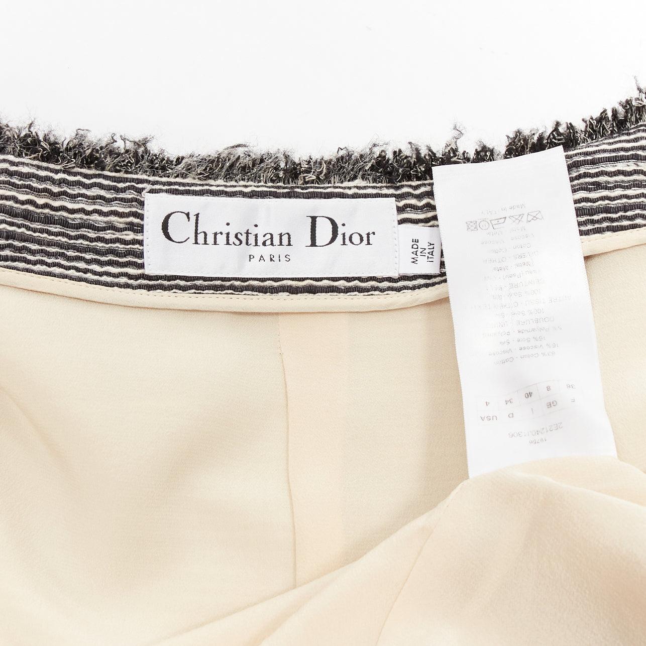 Christian Dior, giacca grigia con applicazioni in cotone e cintura in pelle, FR36 S in vendita 6