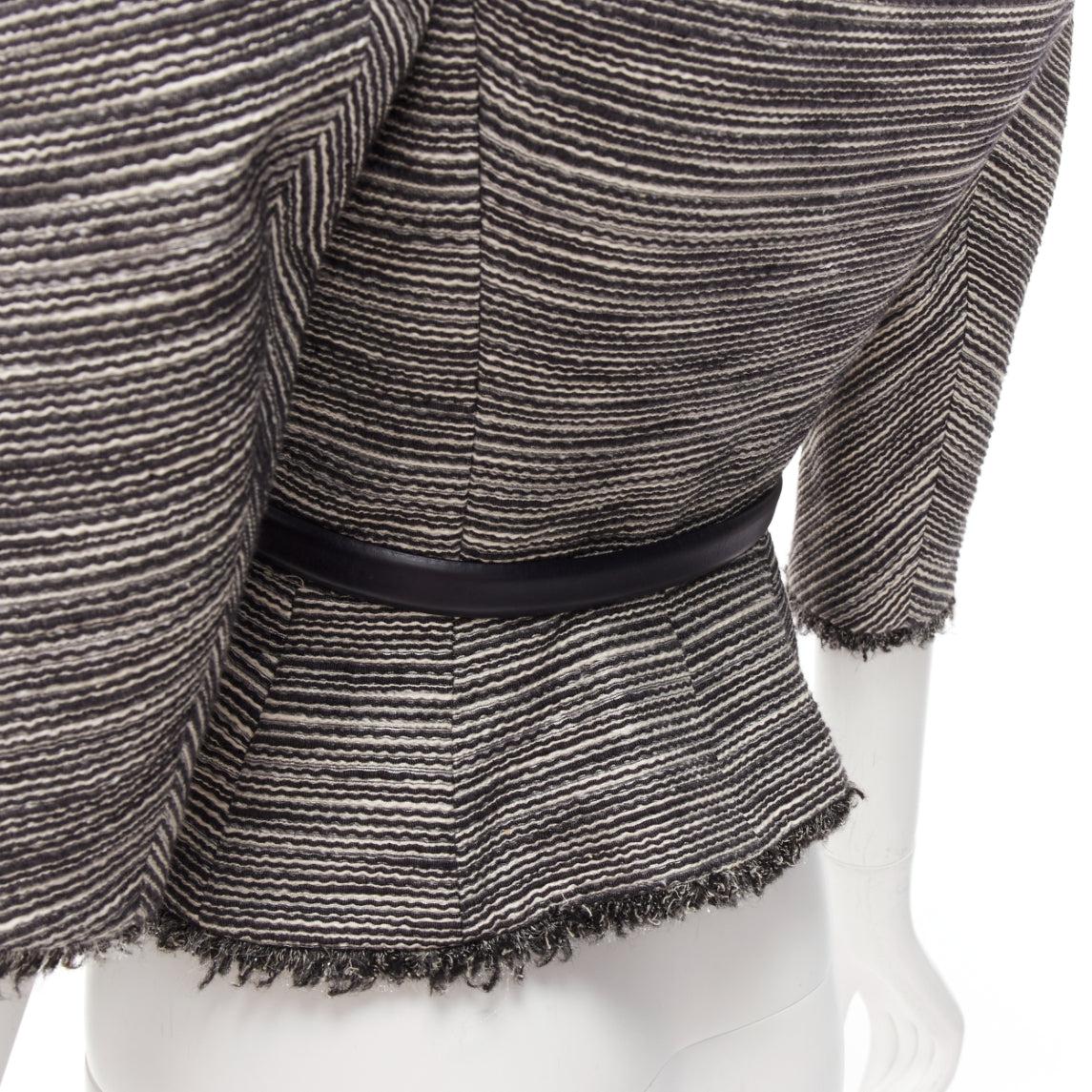Christian Dior, giacca grigia con applicazioni in cotone e cintura in pelle, FR36 S in vendita 2