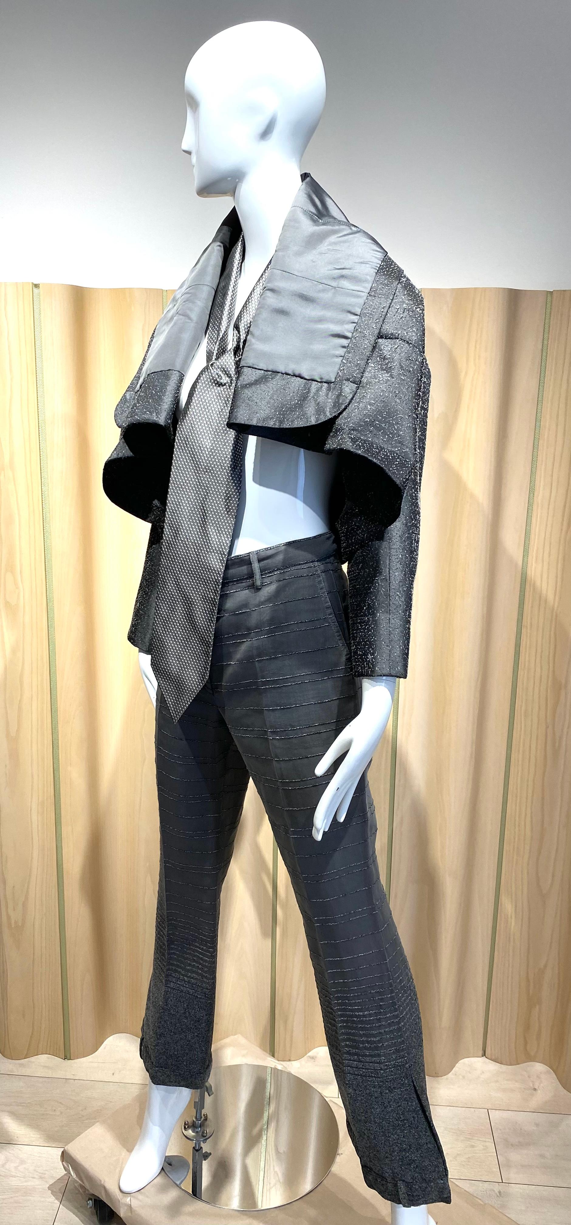  Christian Dior - Pantalon en soie gris et veste courte en soie Unisexe 