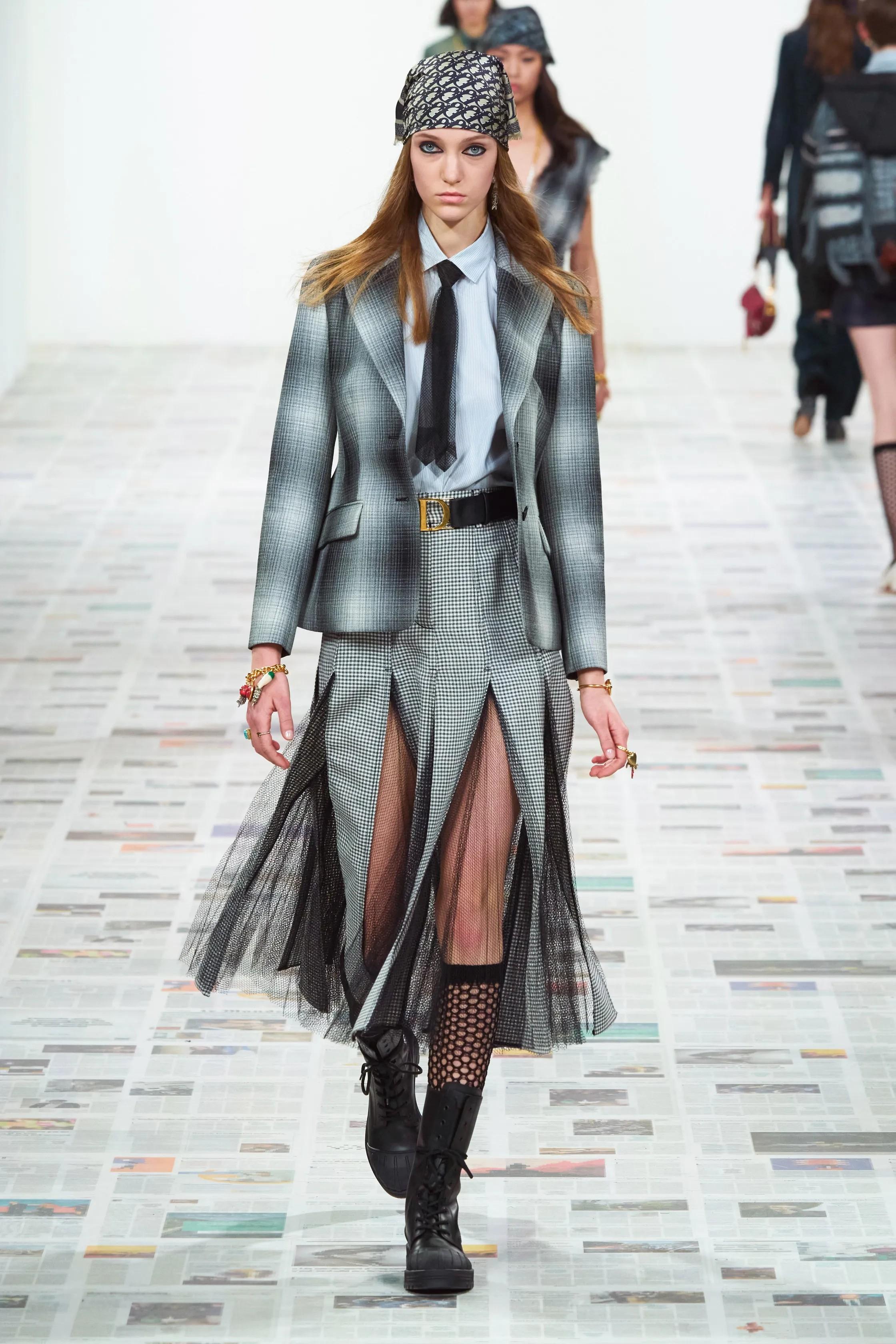CHRISTIAN DIOR grey wool 2020 GRADIENT PLAID Blazer Jacket 36 XS 4