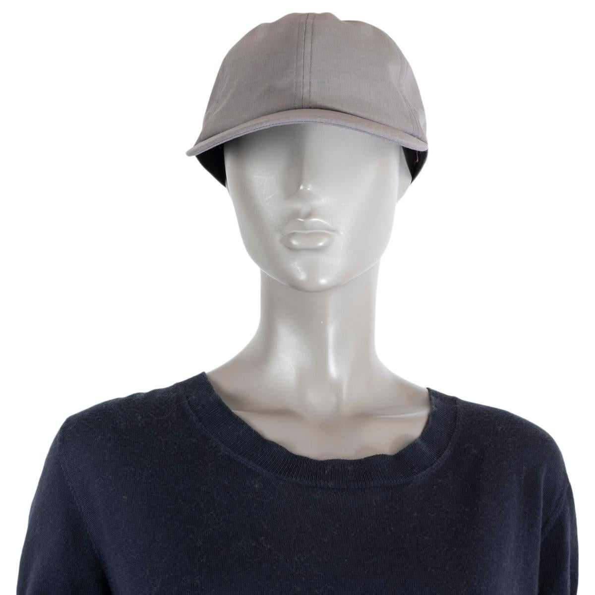 100% authentic Sacai drawstring baseball cap in grey wool (100%).  Has been worn and is in virtually new condition.

Measurements
Tag Size	2
Inside Circumference	56cm (21.8in)

All our listings include only the listed item unless otherwise specified