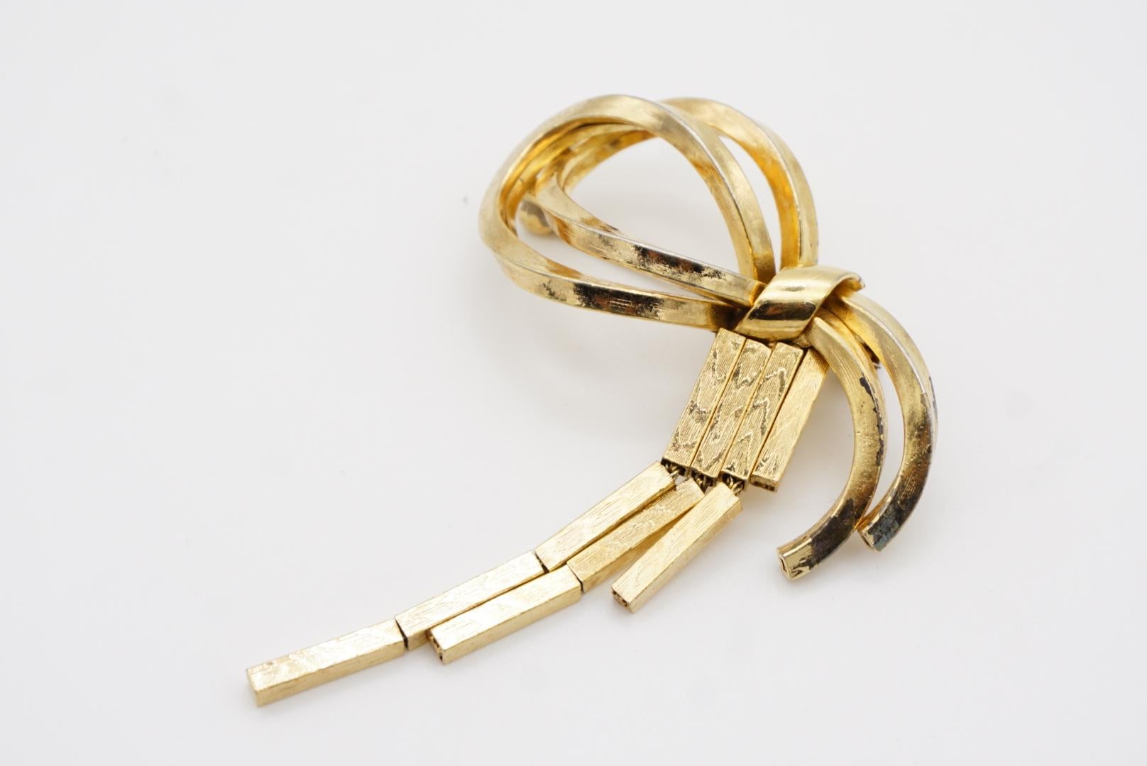 Christian Dior GROSSE 1958 Vintage Goldbrosche mit geometrischer Knotenschleife und Schleife mit Quaste und Quaste 5