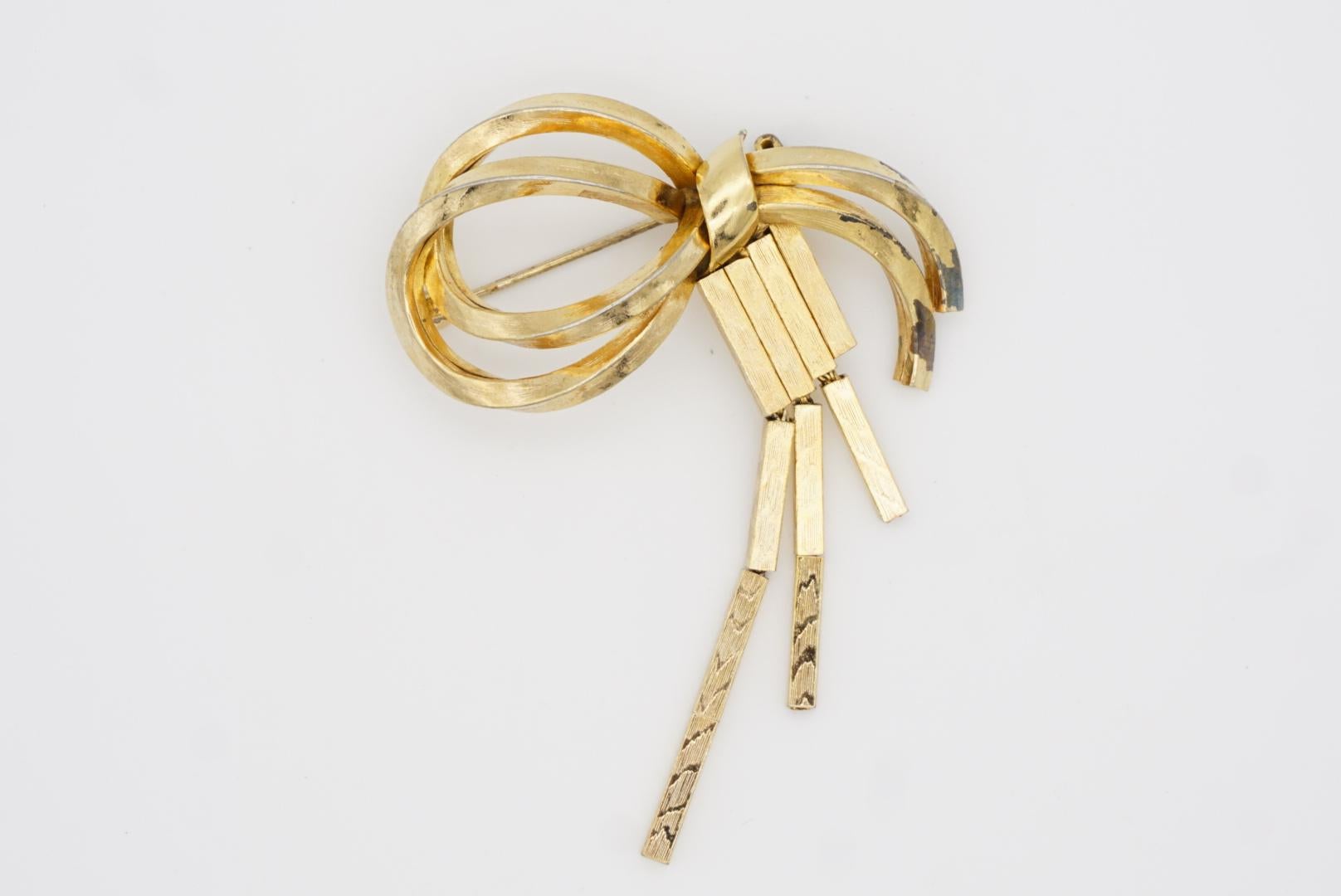 Christian Dior GROSSE 1958 Vintage Goldbrosche mit geometrischer Knotenschleife und Schleife mit Quaste und Quaste 3