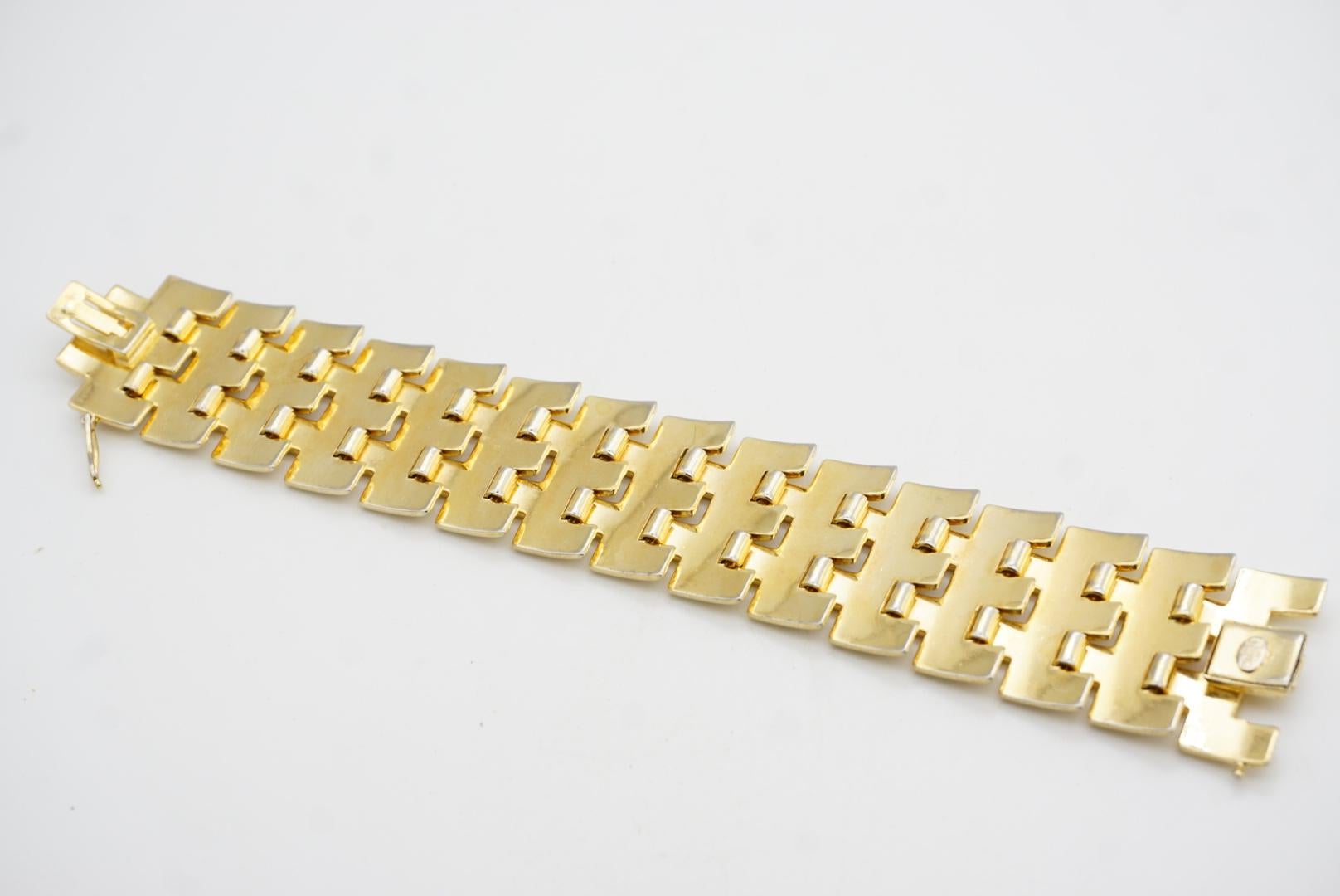 Christian Dior GROSSE 1958 Bracciale a maglie larghe A Link intrecciate e traforate in vendita 8
