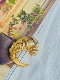 Christian Dior GROSSE 1959 Huge Iconic Gold Massive Swirl Feather Chunky Brooch