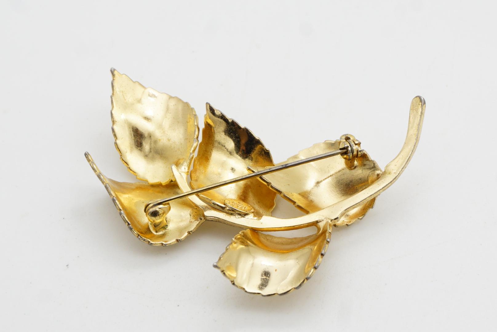 Christian Dior GROSSE 1959 Vintage Large Vivid Swirl Wavy Five Leaf Gold Brooch en vente 8