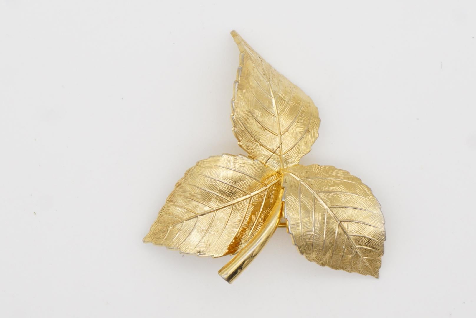 Christian Dior GROSSE 1959 Vintage Vivid Trio Swirl Wavy Twist Leaf Gold Brooch For Sale 2