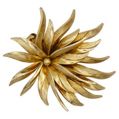Christian Dior GROSSE 1959 Vintage Windy Leaf Flower Floral Blossom Gold Brooch
