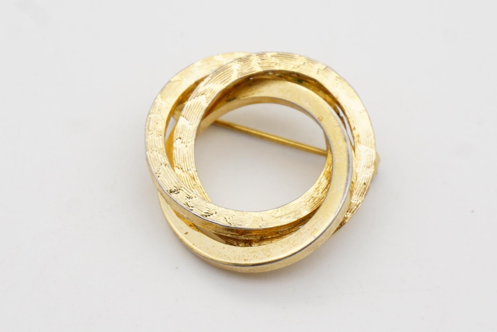 Christian Dior Grosse 1960 Vintage Trio Circle Interlocked Spiral Gold Brooch  en vente 3