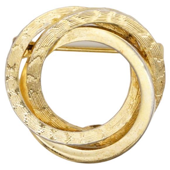 Christian Dior Grosse 1960 Vintage Trio Circle Interlocked Spiral Gold Brooch  en vente
