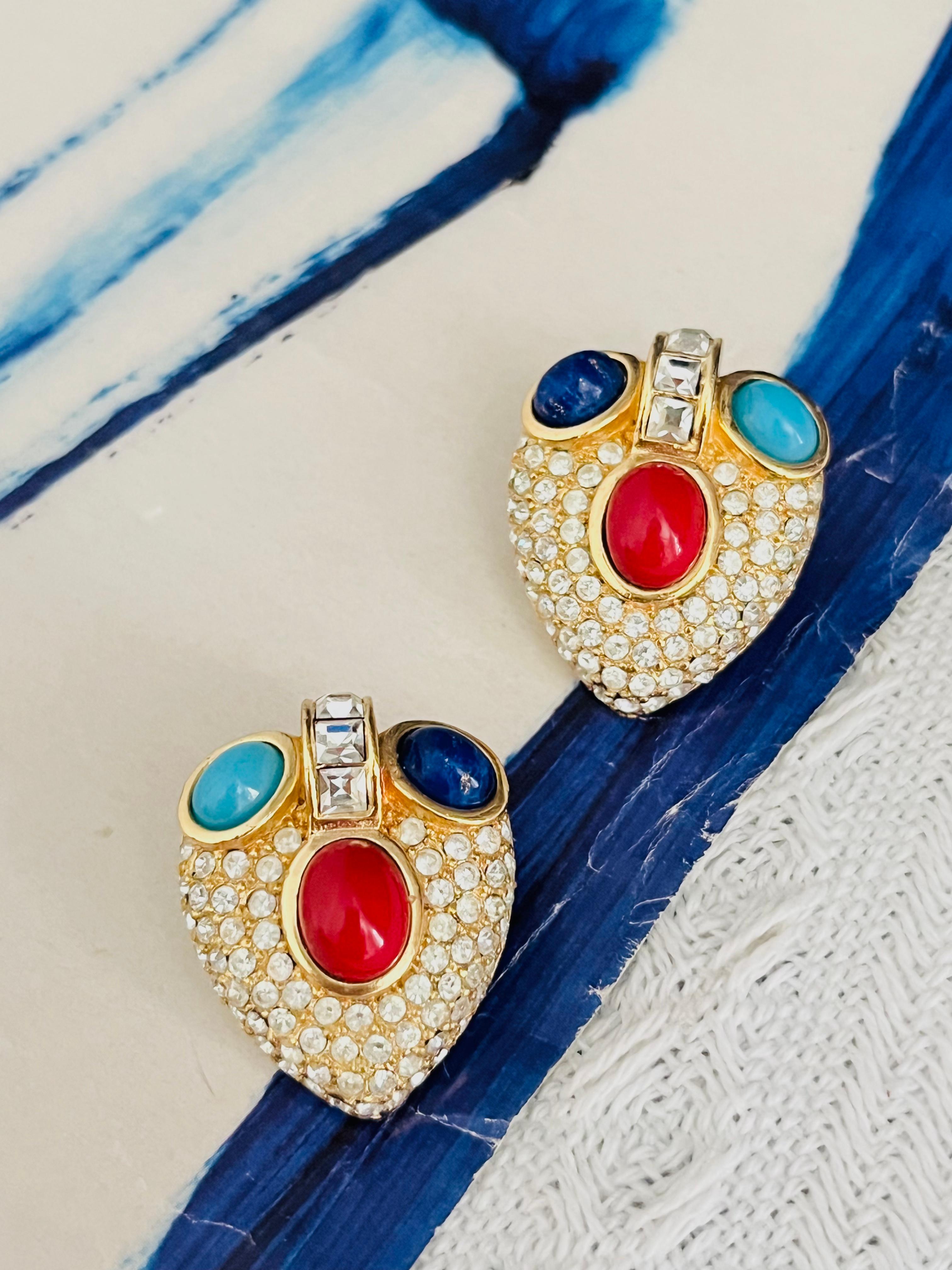 Christian Dior GROSSE 1960s Gripoix Lapis Sapphire Navy Blue Ruby Red Cabochon Heart Whole Shining Crystals Exquisite Elegant Clip Earrings, Gold Tone

Very excellent condition. Maybe light scratches, barely noticeable. Not any stones lost. 100%