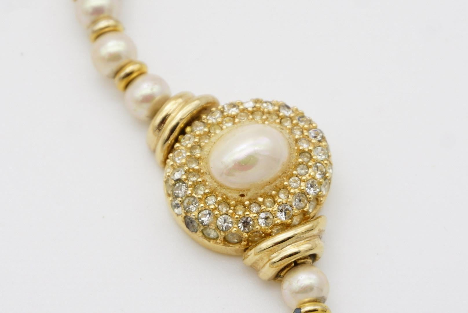 Christian Dior GROSSE 1960s White Oval Crystals Pendant Beaded Pearls Necklace For Sale 9