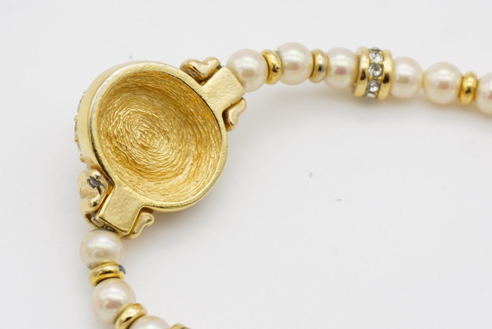 Christian Dior GROSSE 1960s White Oval Crystals Pendant Beaded Pearls Necklace For Sale 12