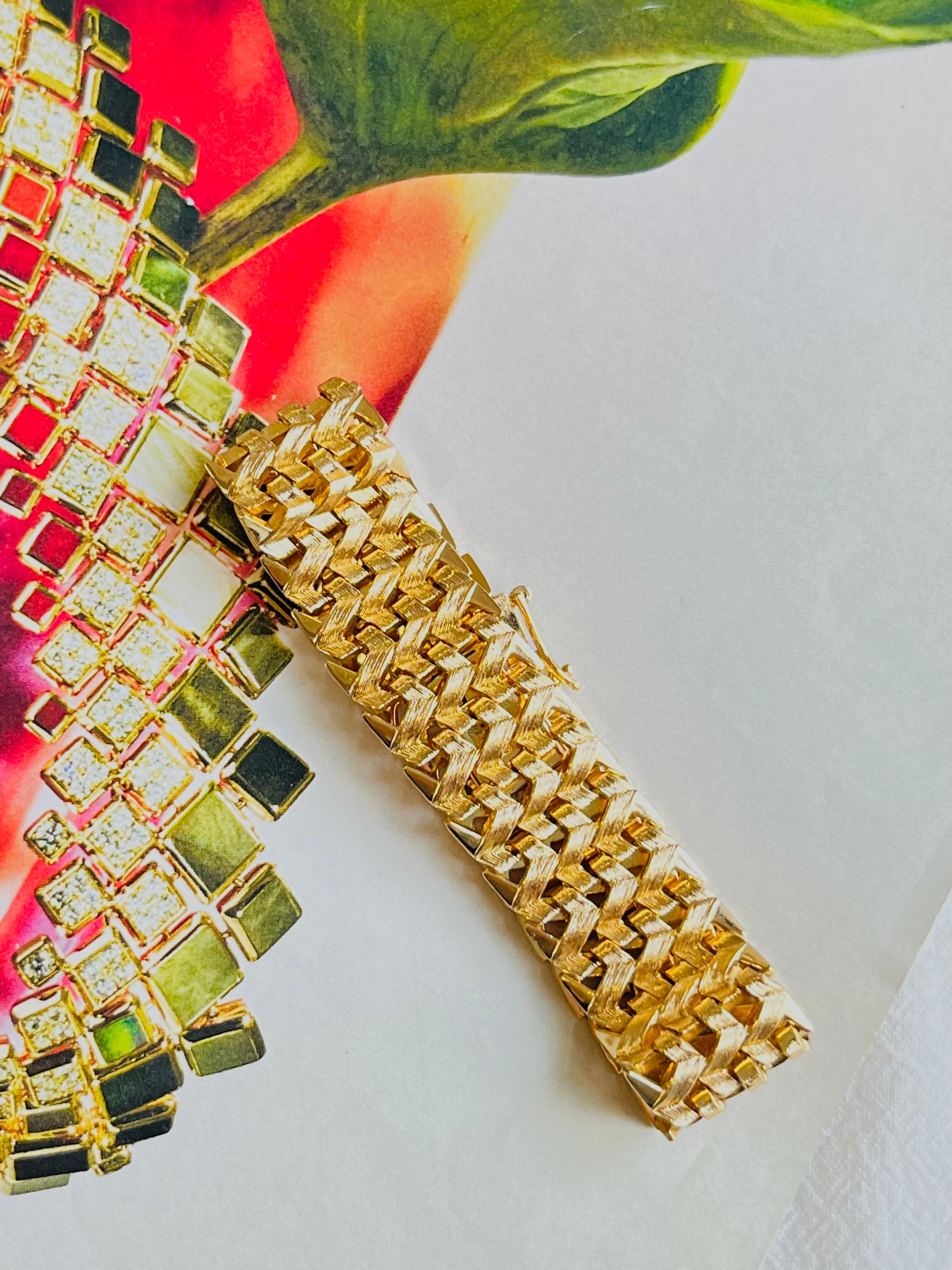 Christian Dior GROSSE 1961 Chevron Brick Link Interlock Modernist Gold Bracelet In Excellent Condition In Wokingham, England
