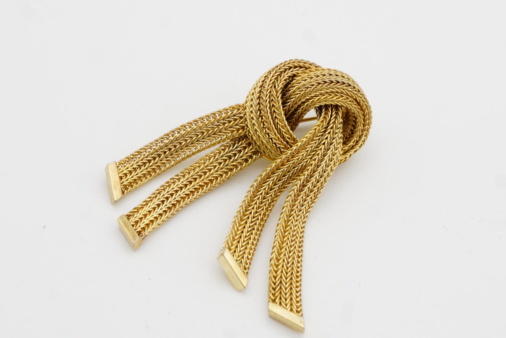 Christian Dior GROSSE 1961, broche en maille avec nœud double rayé et pampilles en vente 4