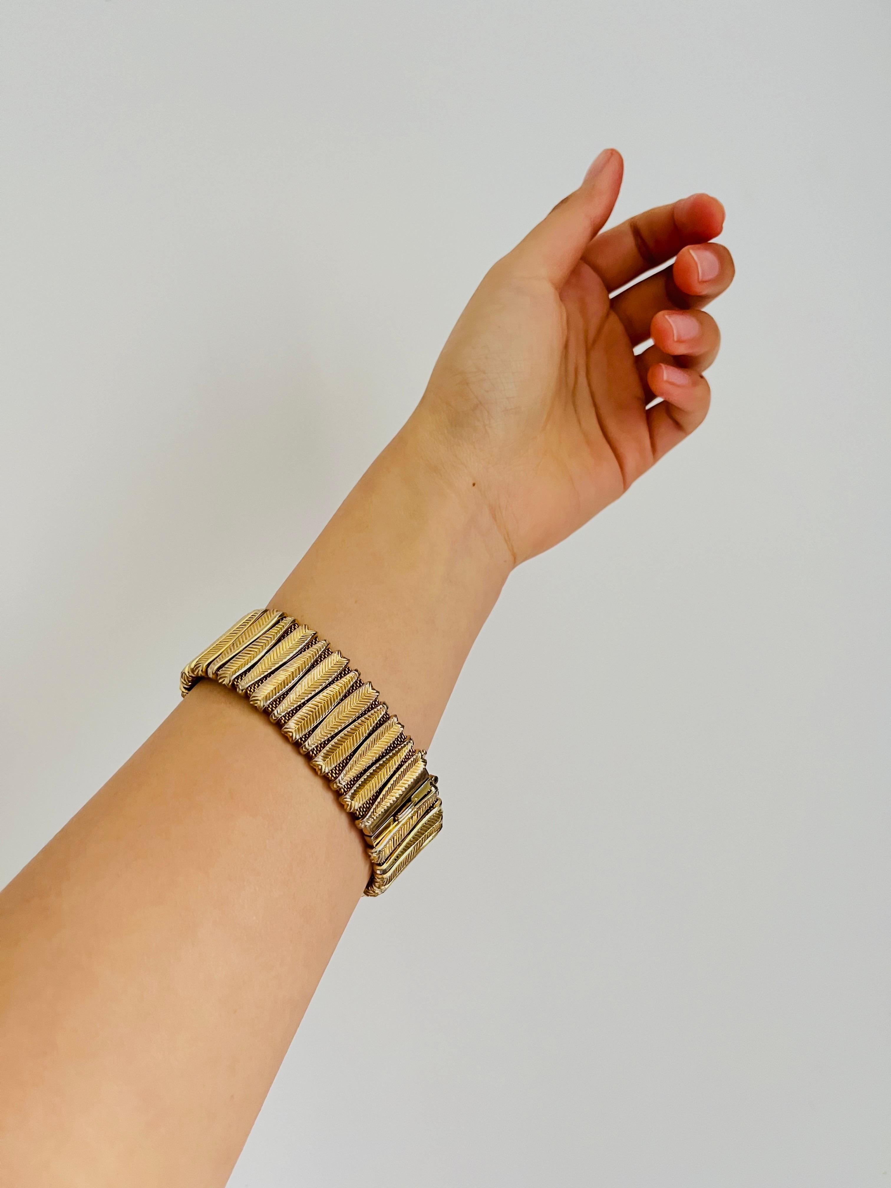 Christian Dior GROSSE 1961 Long Leaf Interlaced Mesh Woven Chunky Gold Bracelet 2