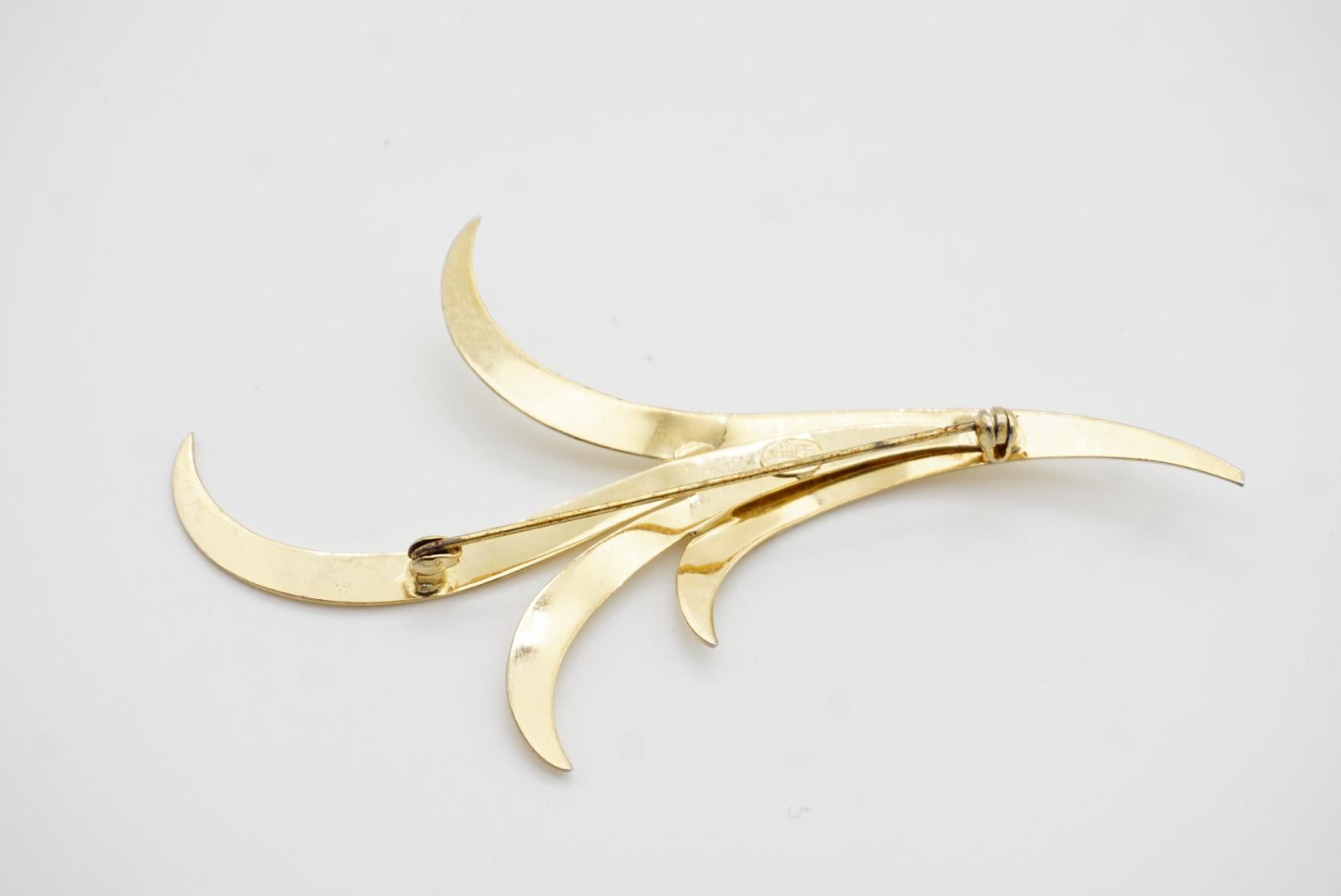 Christian Dior Grosse 1961 Vintage Extra Long Curled Leaf Flower Gold Brooch en vente 6