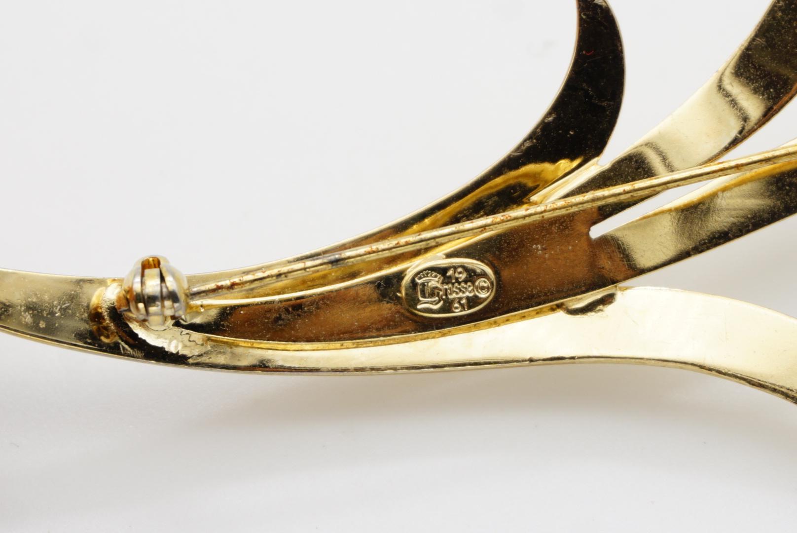 Christian Dior Grosse 1961 Vintage Extra Long Curled Leaf Flower Gold Brooch en vente 7