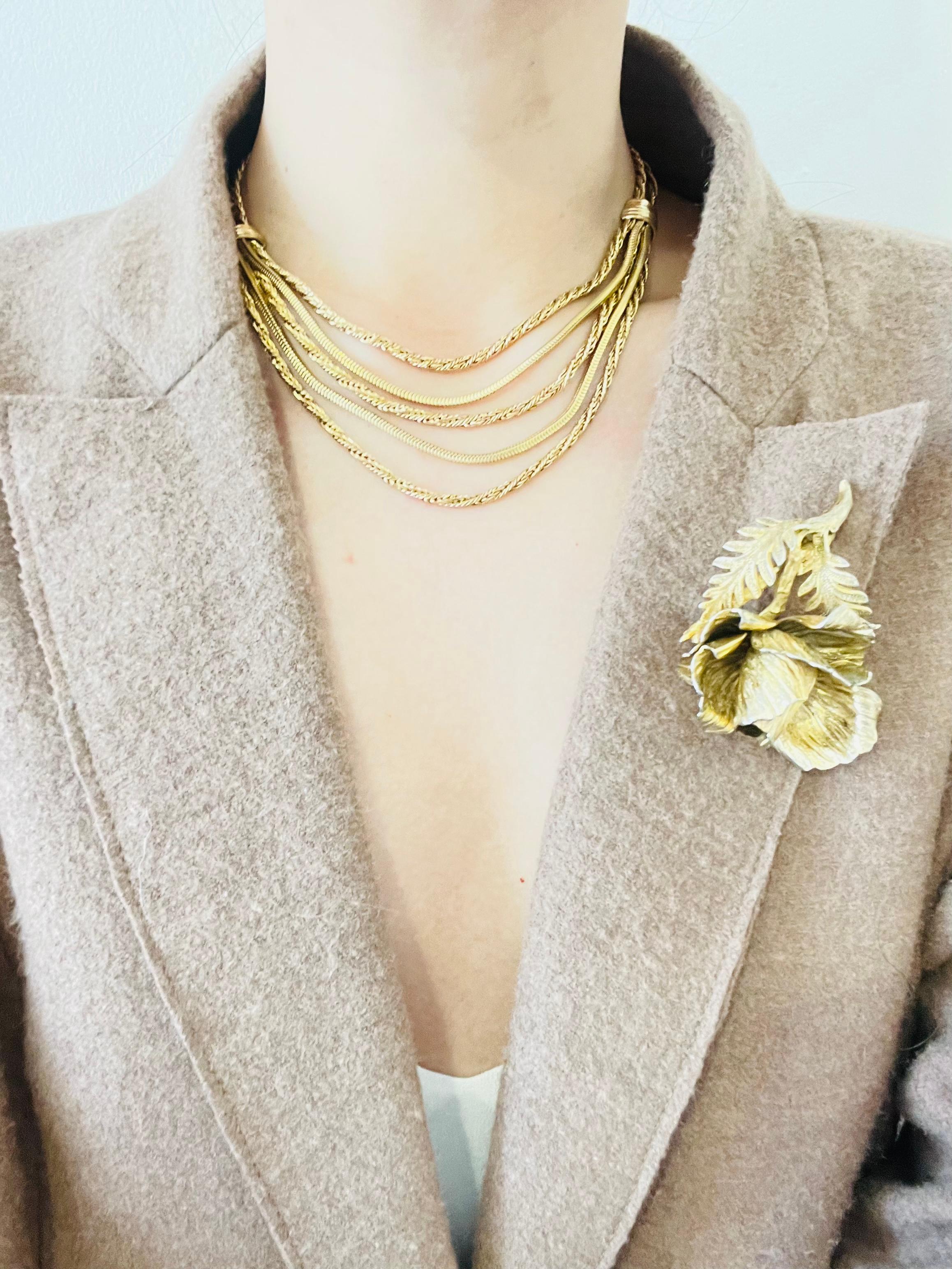 Christian Dior GROSSE 1961 Vintage Large 3D Vivid Rose Blossom Leaf Gold Brooch en vente 4