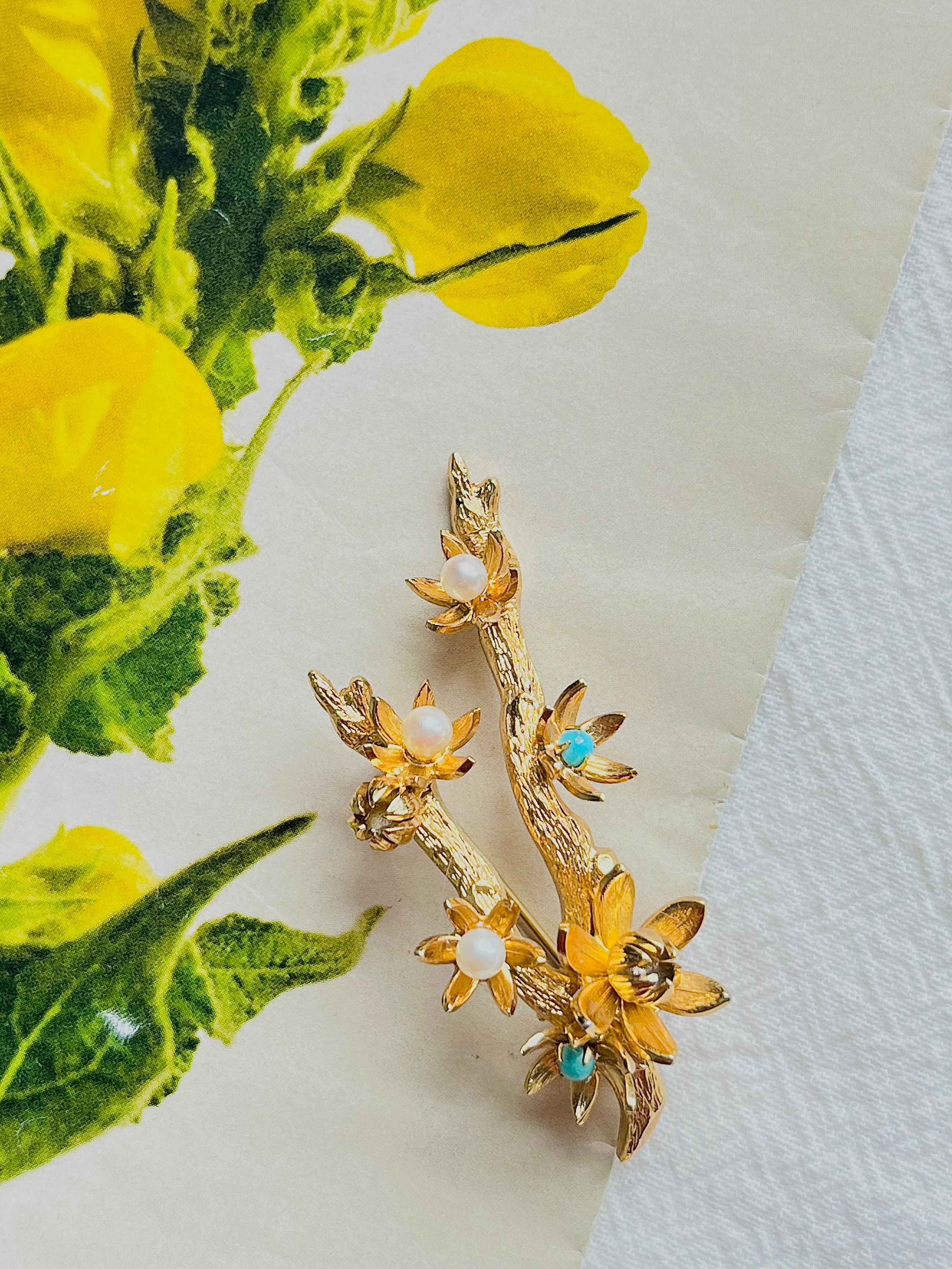Women's or Men's Christian Dior GROSSE 1961 Vintage Pearl Turquoise Blossom Plum Flower Brooch